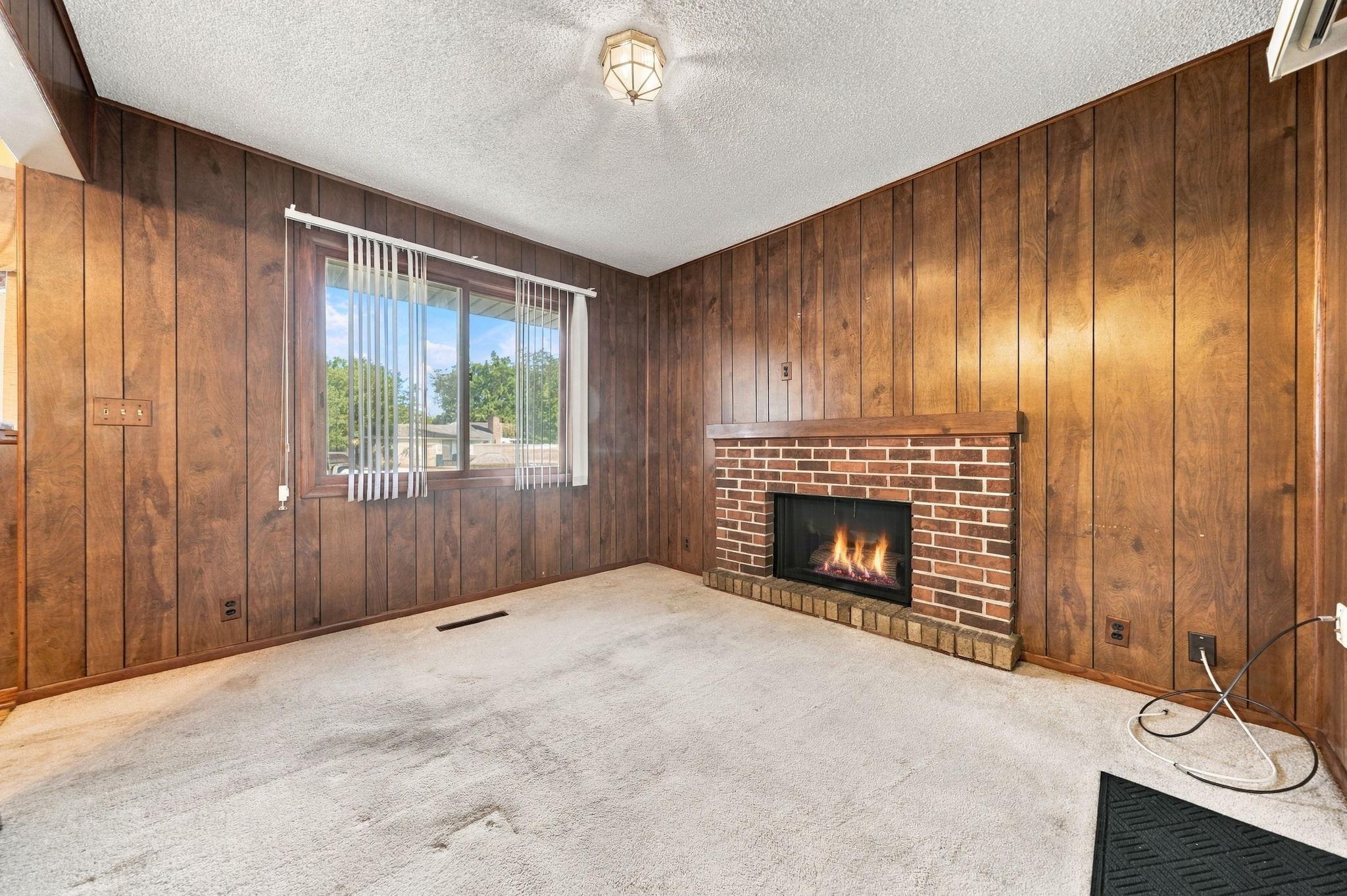 View of Residential at 6131 Lee Avenue, Brooklyn Center MN 55429, Brooklyn Center (29 of 52) - Mike Wilen | Minnesota Team Real Estate