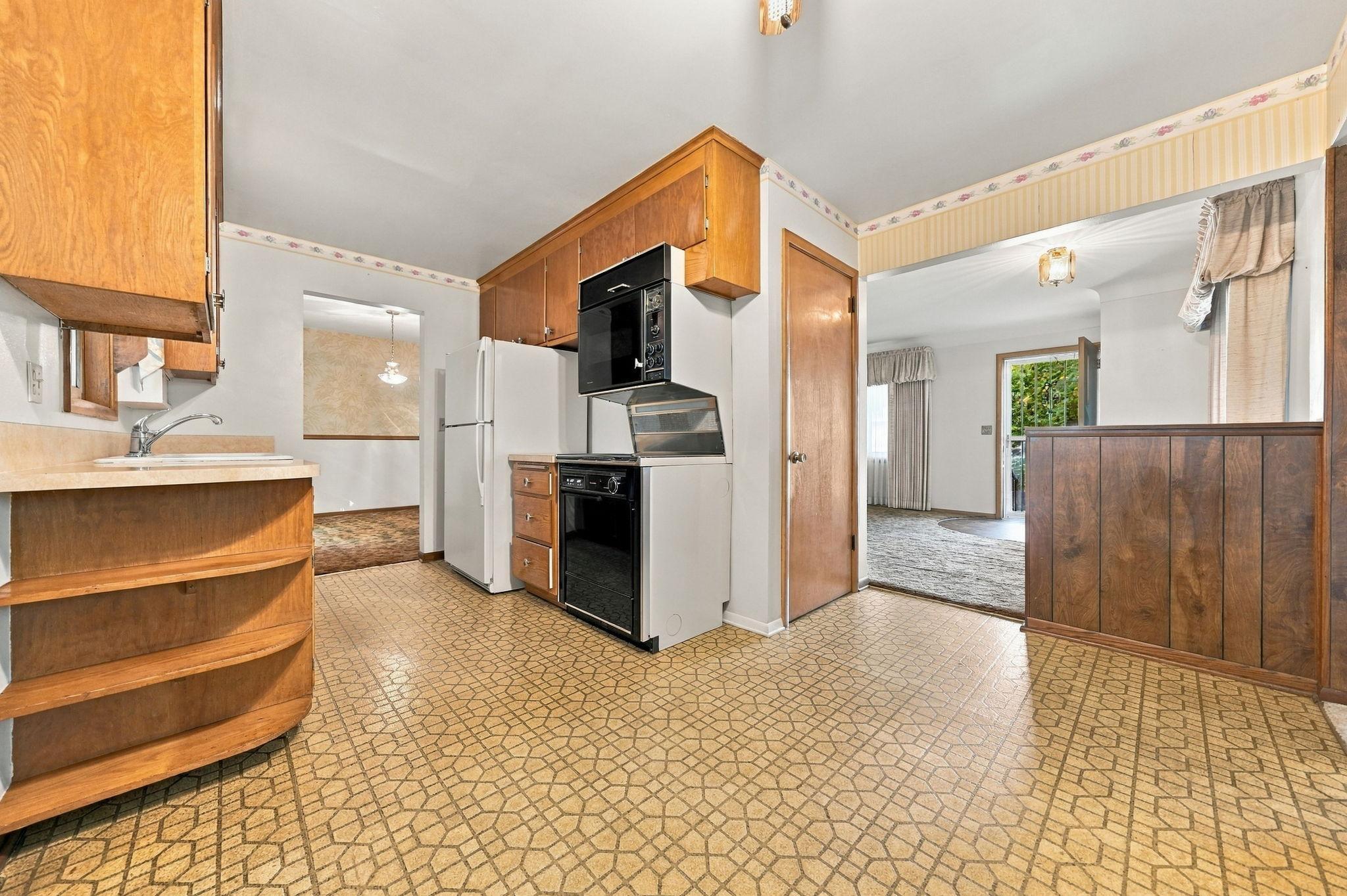 View of Residential at 6131 Lee Avenue, Brooklyn Center MN 55429, Brooklyn Center (23 of 52) - Mike Wilen | Minnesota Team Real Estate