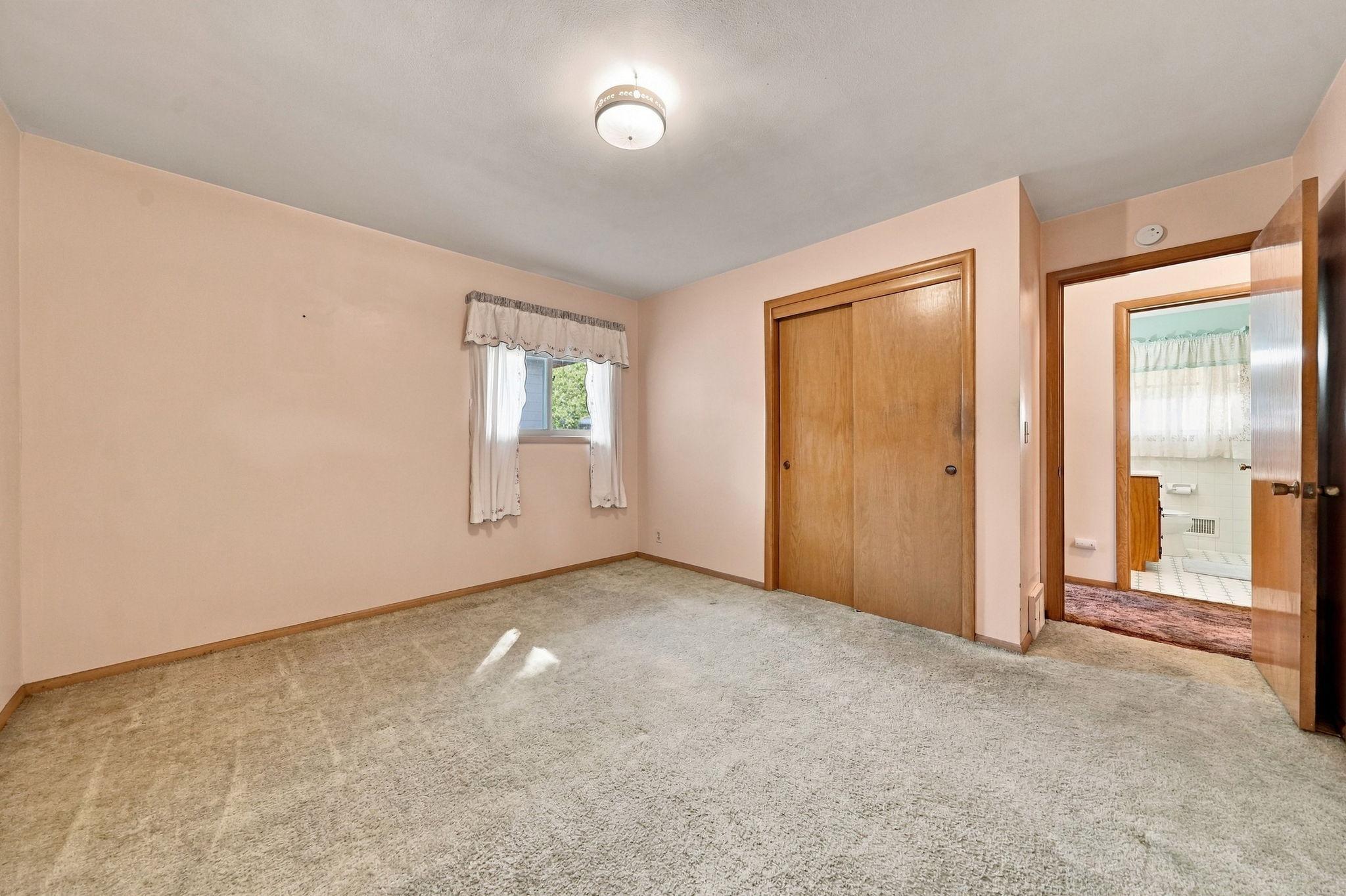 View of Residential at 6131 Lee Avenue, Brooklyn Center MN 55429, Brooklyn Center (11 of 52) - Mike Wilen | Minnesota Team Real Estate