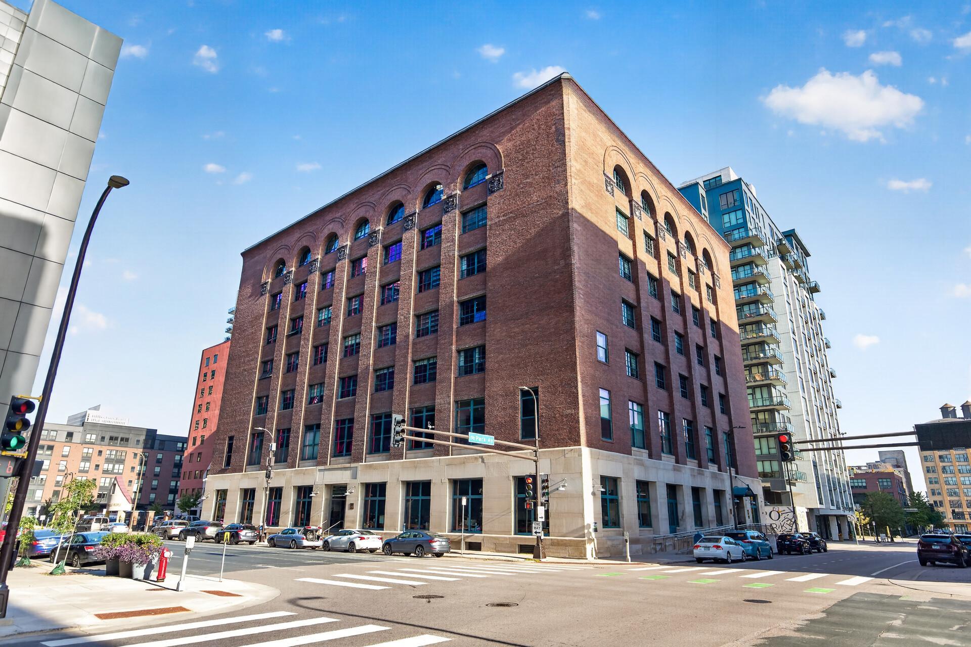 View of (CC) High Rise (4+ Levels) at 250 Park Avenue, Minneapolis - Mike Wilen | Minnesota Team Real Estate