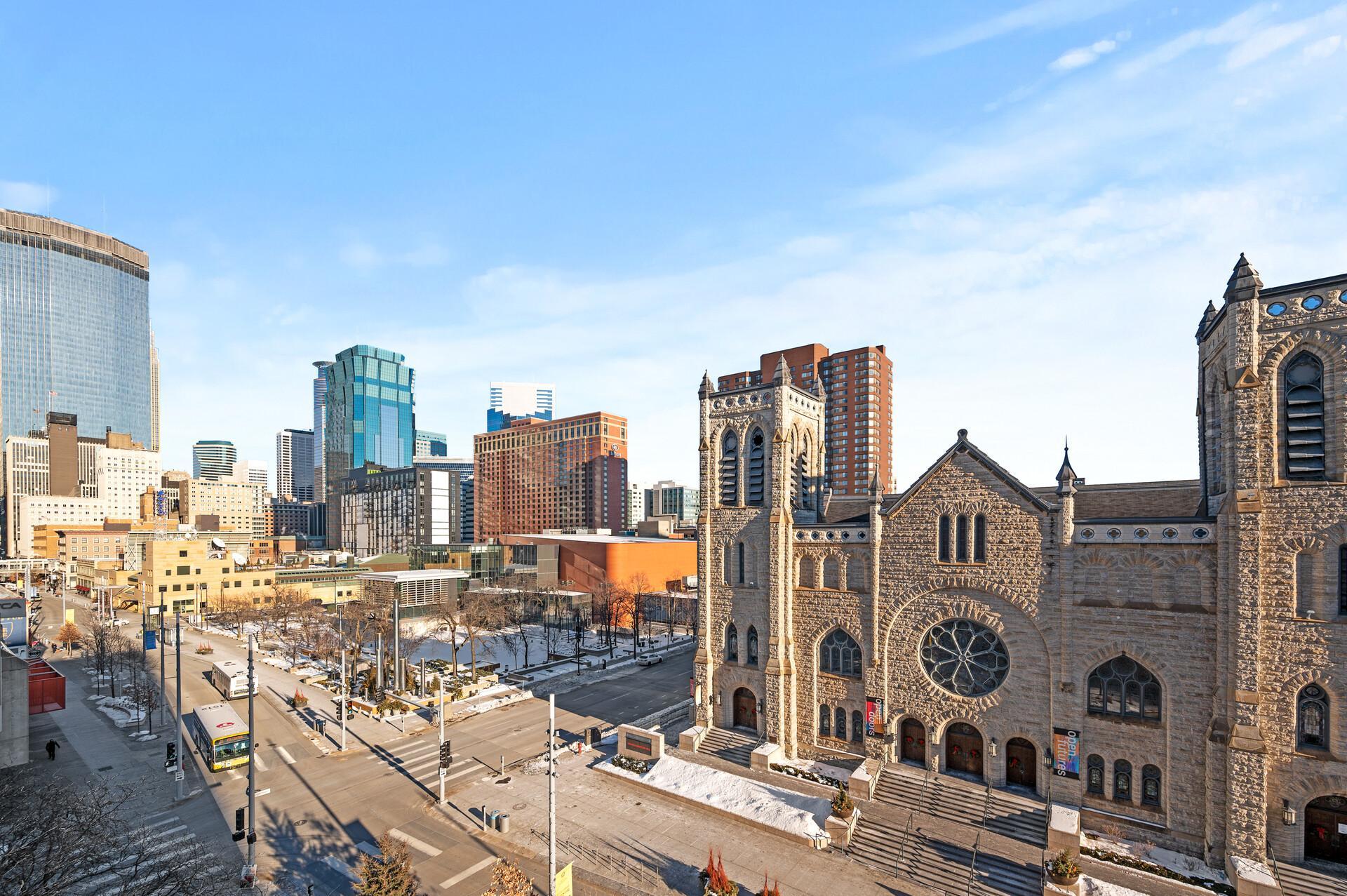 View of Residential at 250 Park Avenue #215, Minneapolis MN 55415, Minneapolis (70 of 96) - Mike Wilen | Minnesota Team Real Estate