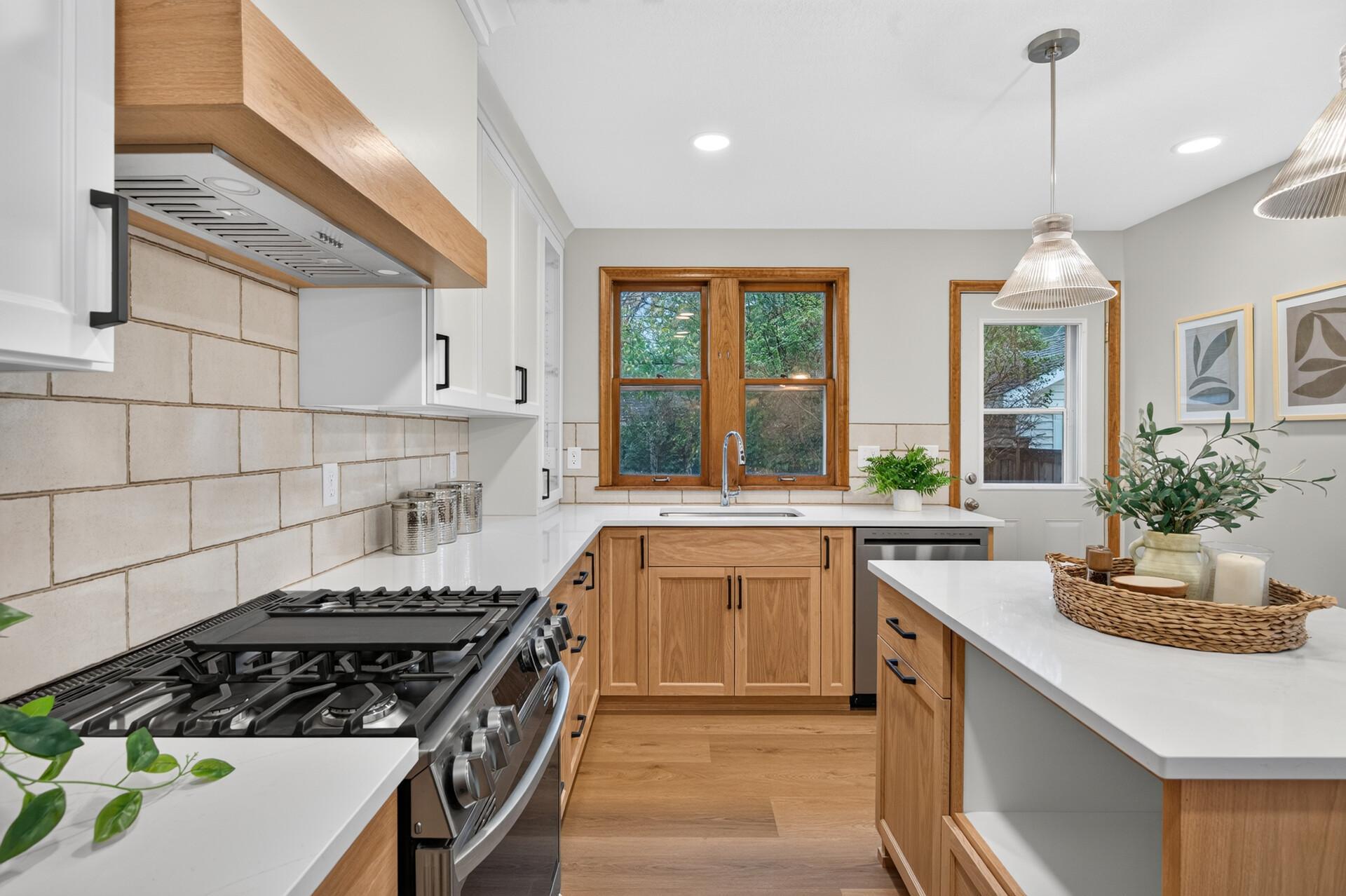 View of Residential at 1650 Hague Avenue, Saint Paul MN 55104, Saint Paul (19 of 42) - Mike Wilen | Minnesota Team Real Estate