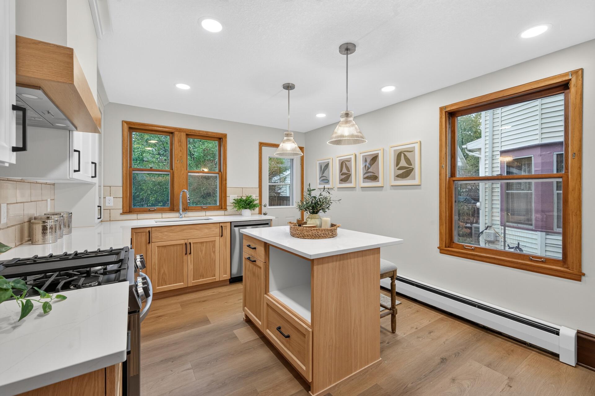 View of Residential at 1650 Hague Avenue, Saint Paul MN 55104, Saint Paul (13 of 42) - Mike Wilen | Minnesota Team Real Estate