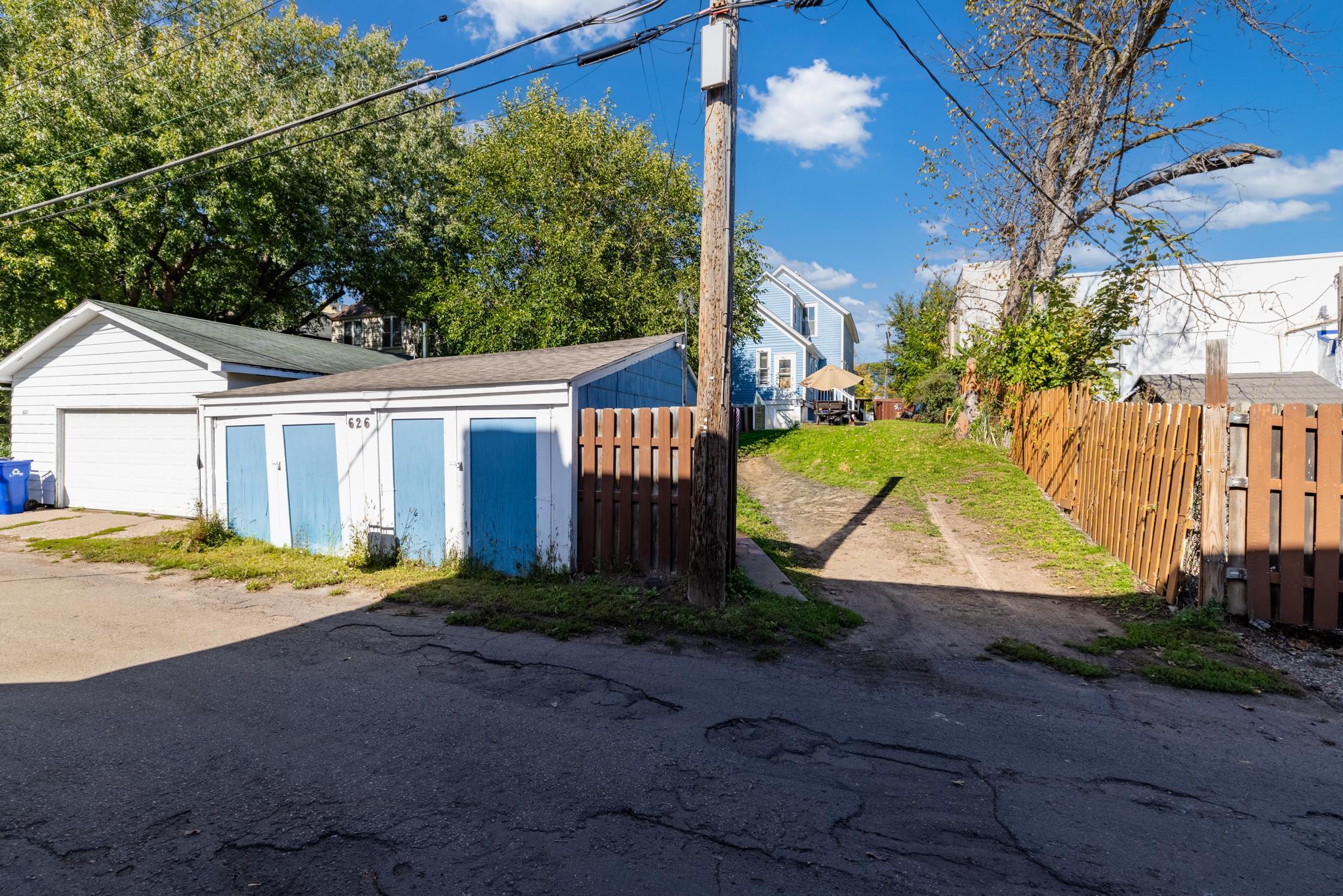 View of Residential at 626 Magnolia Avenue, Saint Paul MN 55130, Saint Paul (38 of 51) - Mike Wilen | Minnesota Team Real Estate