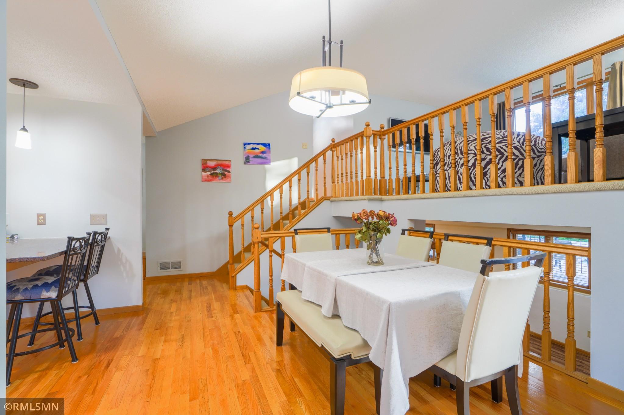 View of Residential at 915 Ferndale Avenue, Maplewood MN 55119, Maplewood (5 of 21) - Mike Wilen | Minnesota Team Real Estate