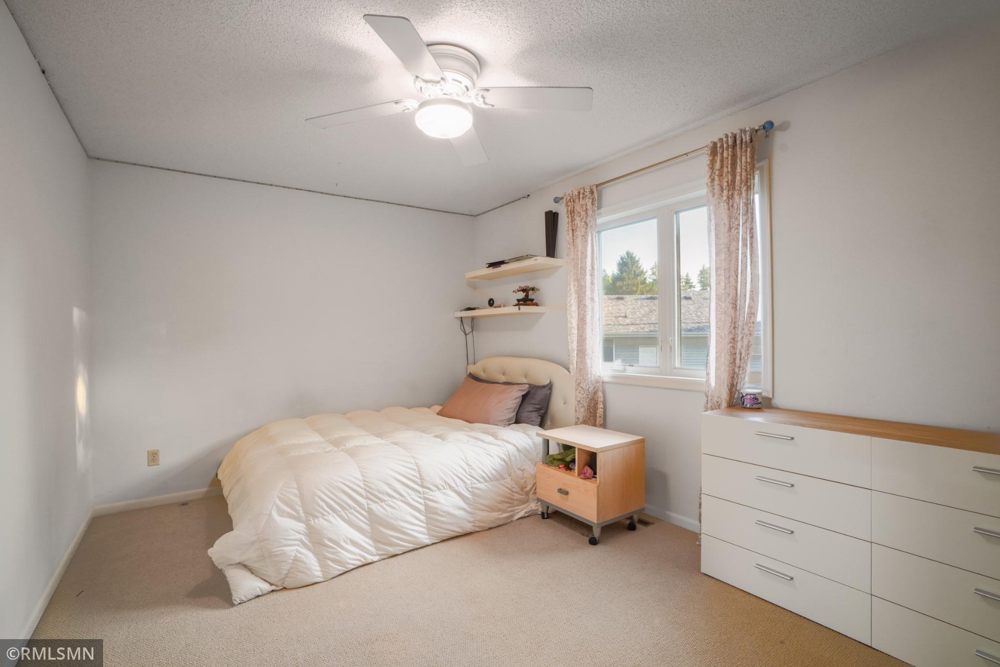 View of Residential at 915 Ferndale Avenue, Maplewood MN 55119, Maplewood (11 of 21) - Mike Wilen | Minnesota Team Real Estate