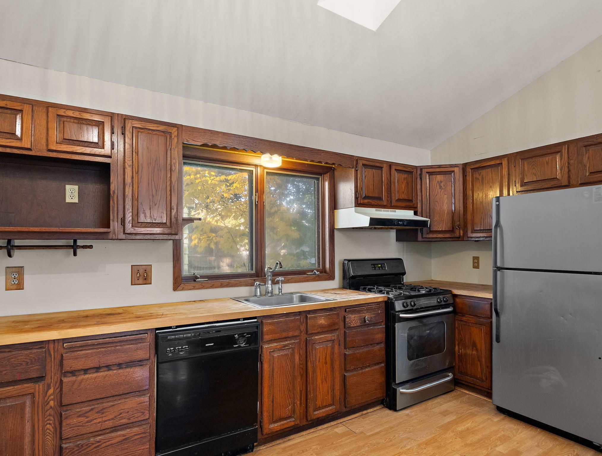 View of Residential at 1267 Scheffer Avenue, Saint Paul MN 55116, Saint Paul (9 of 21) - Mike Wilen | Minnesota Team Real Estate