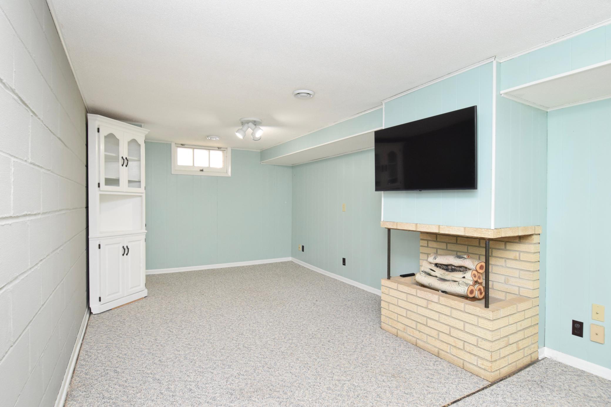 View of Residential at 2123 Fairway Drive, Columbia Heights MN 55421, Columbia Heights (28 of 35) - Mike Wilen | Minnesota Team Real Estate