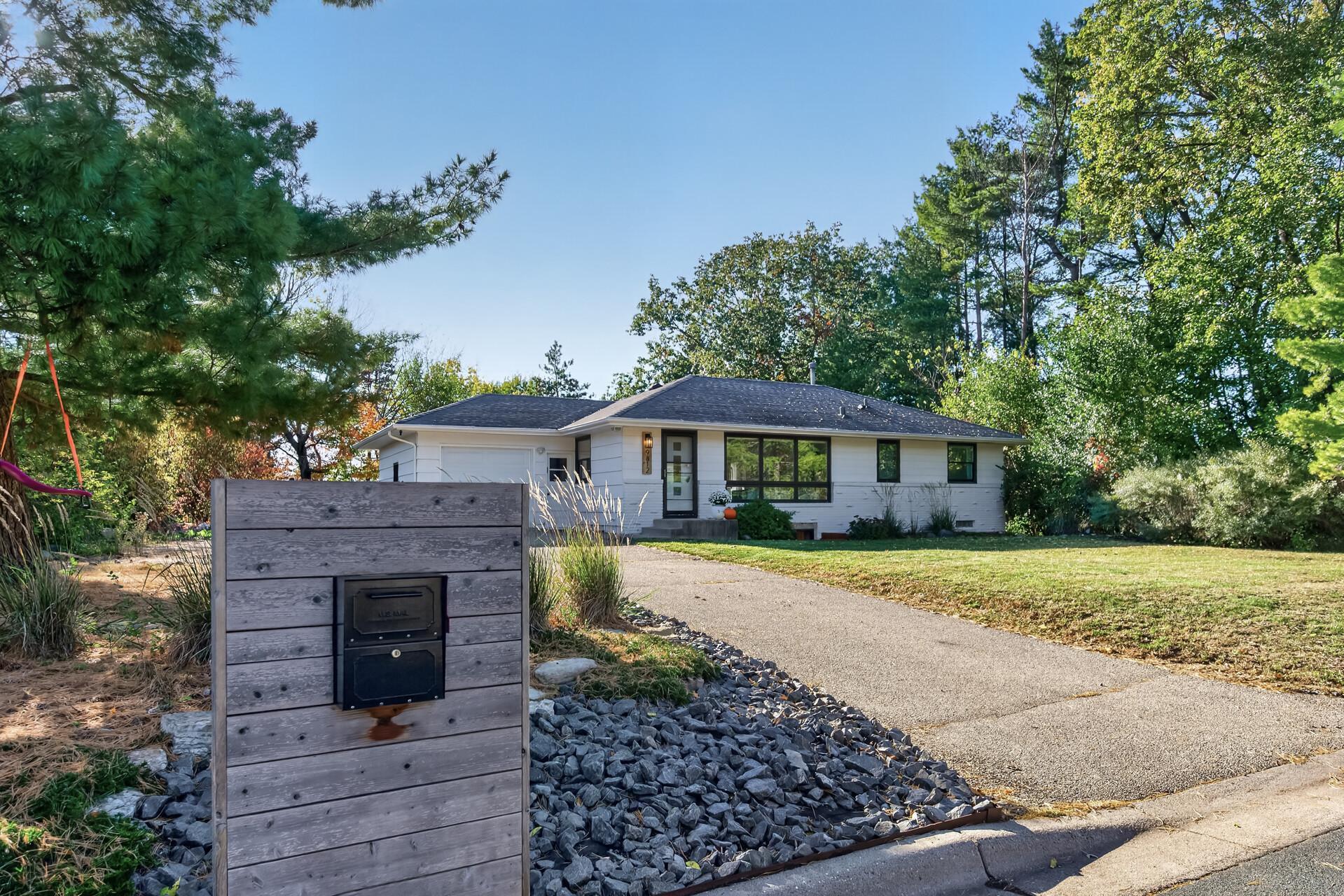View of Single Family at 9812 Dellridge Road, Bloomington - Mike Wilen | Minnesota Team Real Estate