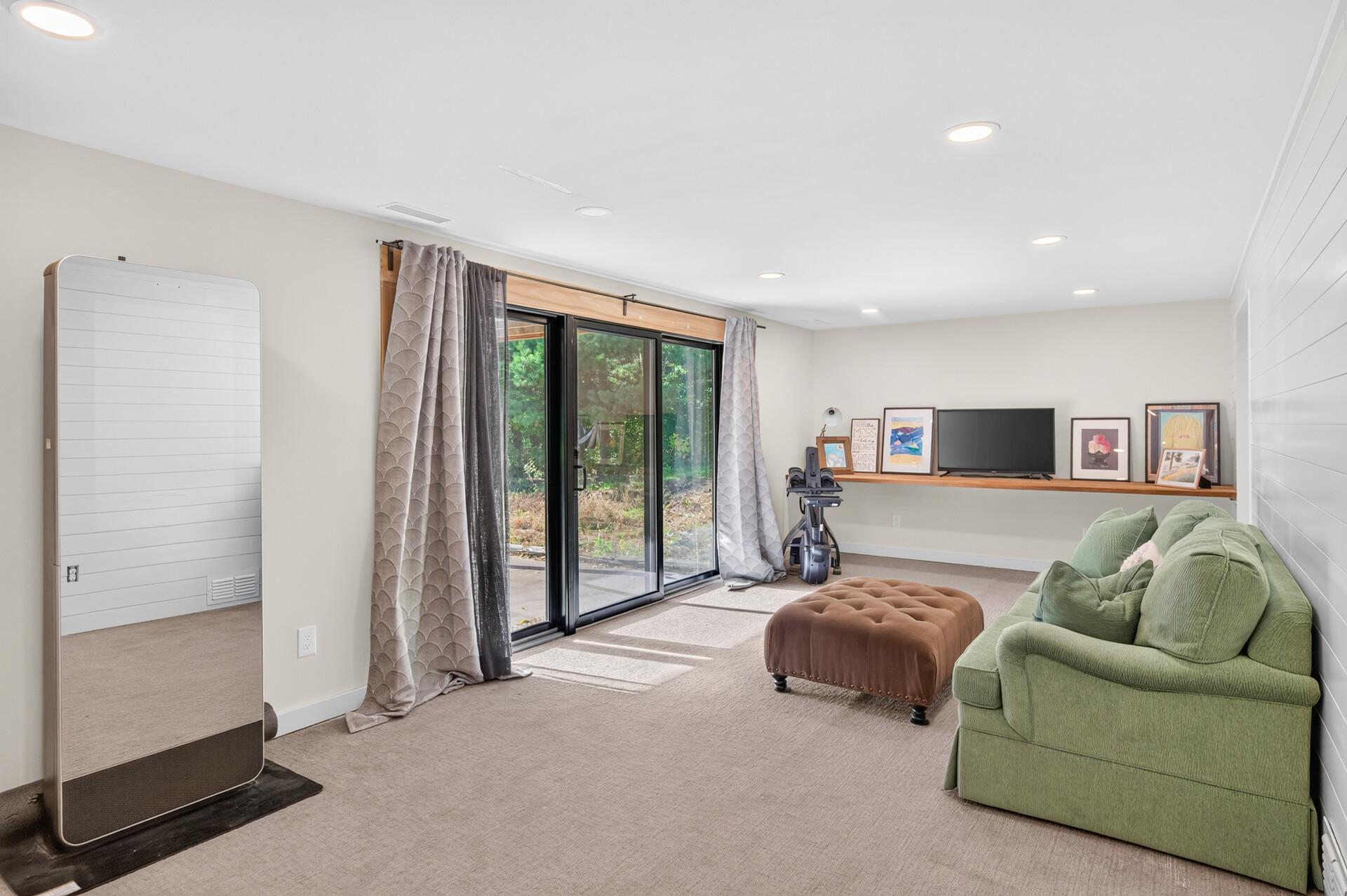 View of Residential at 9812 Dellridge Road, Bloomington MN 55425, Bloomington (33 of 54) - Mike Wilen | Minnesota Team Real Estate