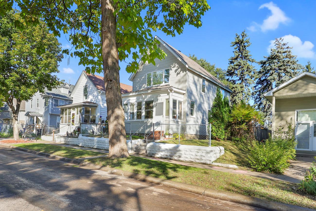View of Residential at 277 Morton Street, Saint Paul MN 55107, Saint Paul (21 of 27) - Mike Wilen | Minnesota Team Real Estate