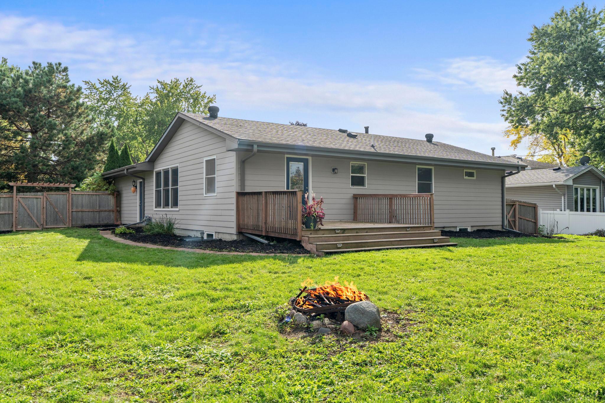 View of Residential at 8700 40th Avenue, New Hope MN 55427, New Hope (37 of 49) - Mike Wilen | Minnesota Team Real Estate