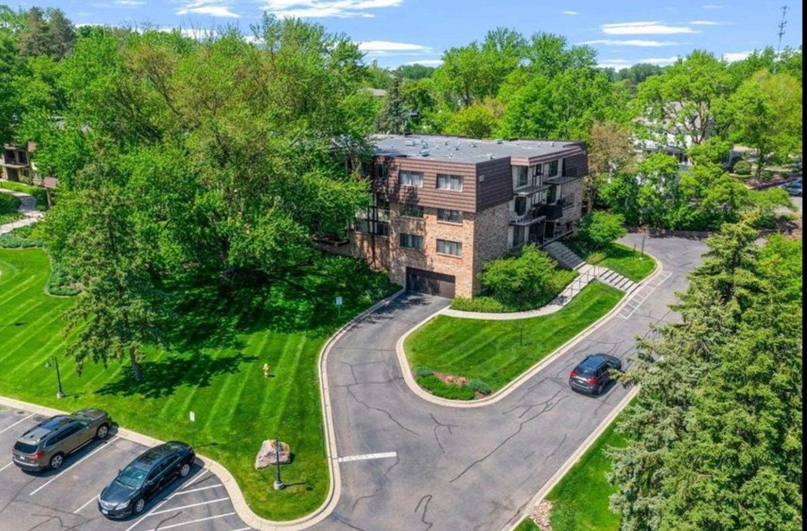 View of Residential at 205 Barry Avenue #311, Wayzata MN 55391, Wayzata (22 of 33) - Mike Wilen | Minnesota Team Real Estate