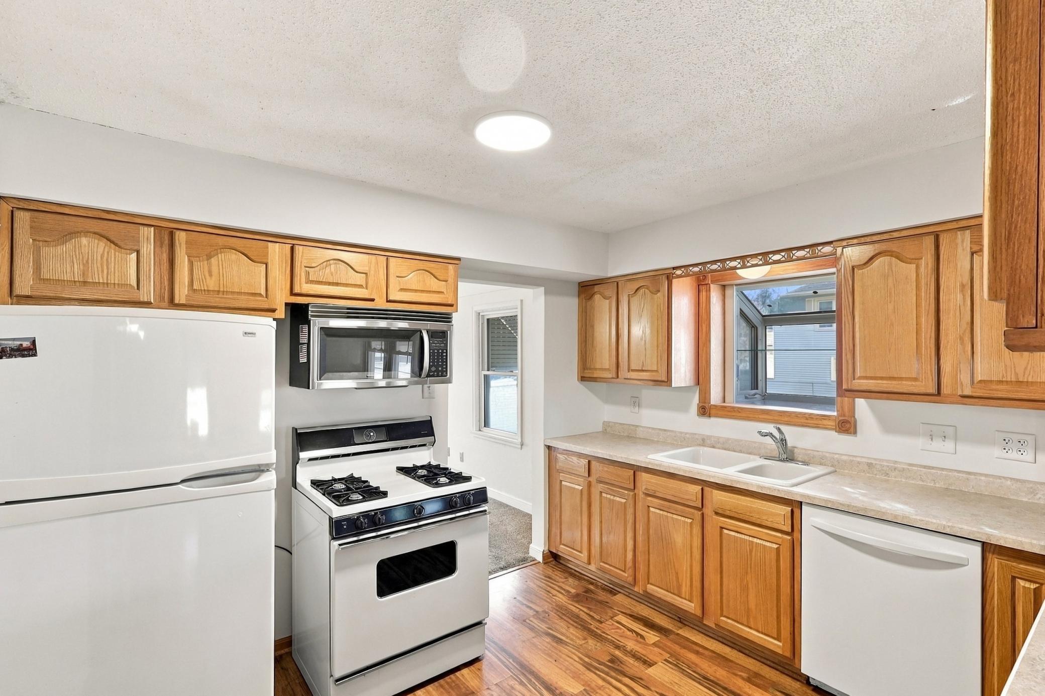 View of Residential Income at 1049 Gorman Avenue, West Saint Paul MN 55118, West Saint Paul (6 of 35) - Mike Wilen | Minnesota Team Real Estate