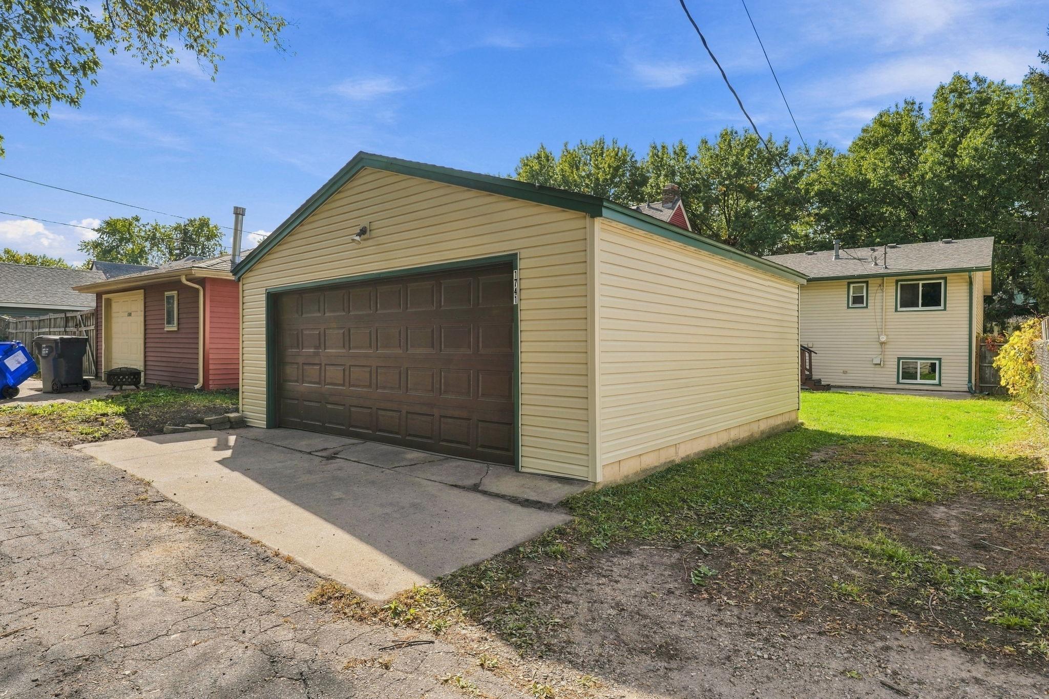 View of Residential at 1741 Ames Place, Saint Paul MN 55106, Saint Paul (26 of 32) - Mike Wilen | Minnesota Team Real Estate