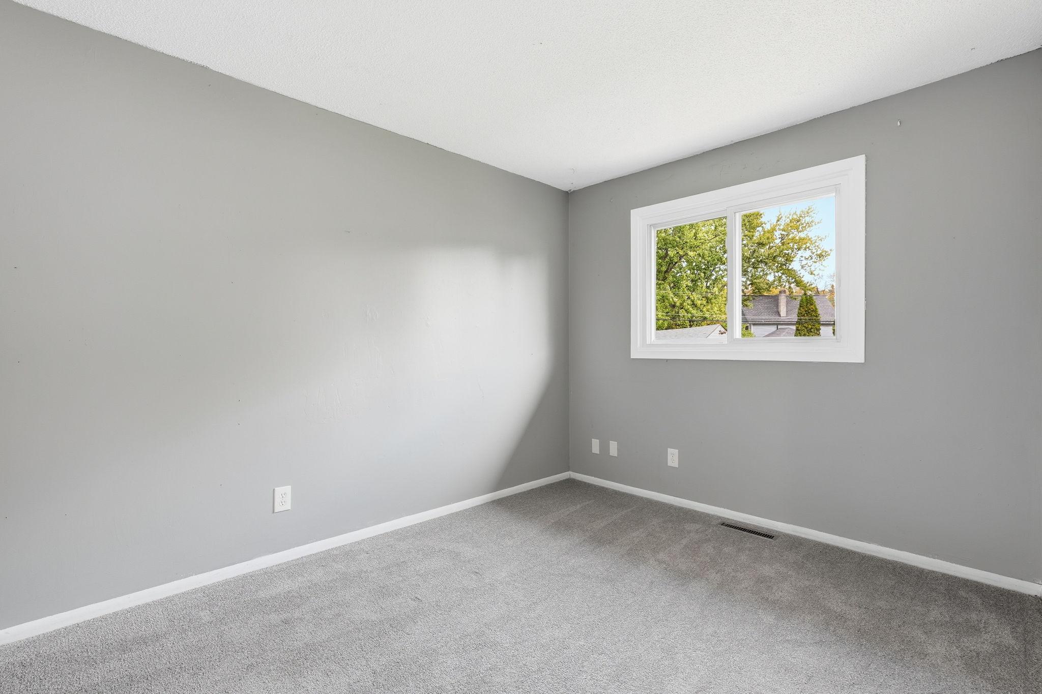 View of Residential at 1741 Ames Place, Saint Paul MN 55106, Saint Paul (11 of 32) - Mike Wilen | Minnesota Team Real Estate