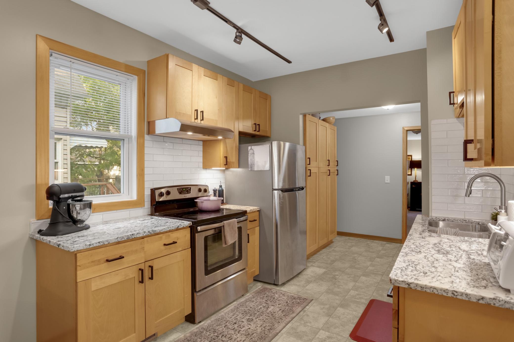 View of Residential Income at 1513 Washington Street, Minneapolis MN 55413, Minneapolis (8 of 56) - Mike Wilen | Minnesota Team Real Estate