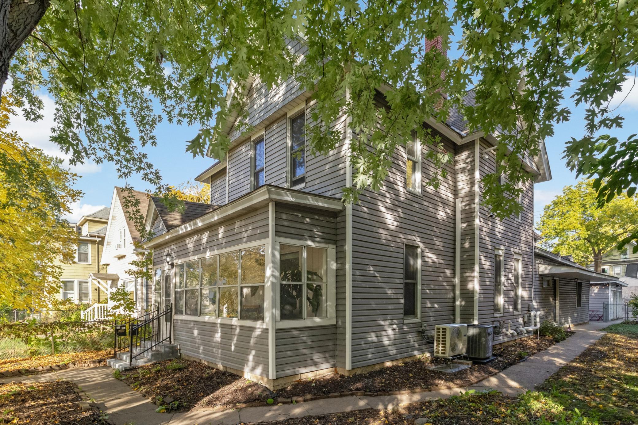 View of Duplex Up and Down at 1513 Washington Street, Minneapolis - Mike Wilen | Minnesota Team Real Estate