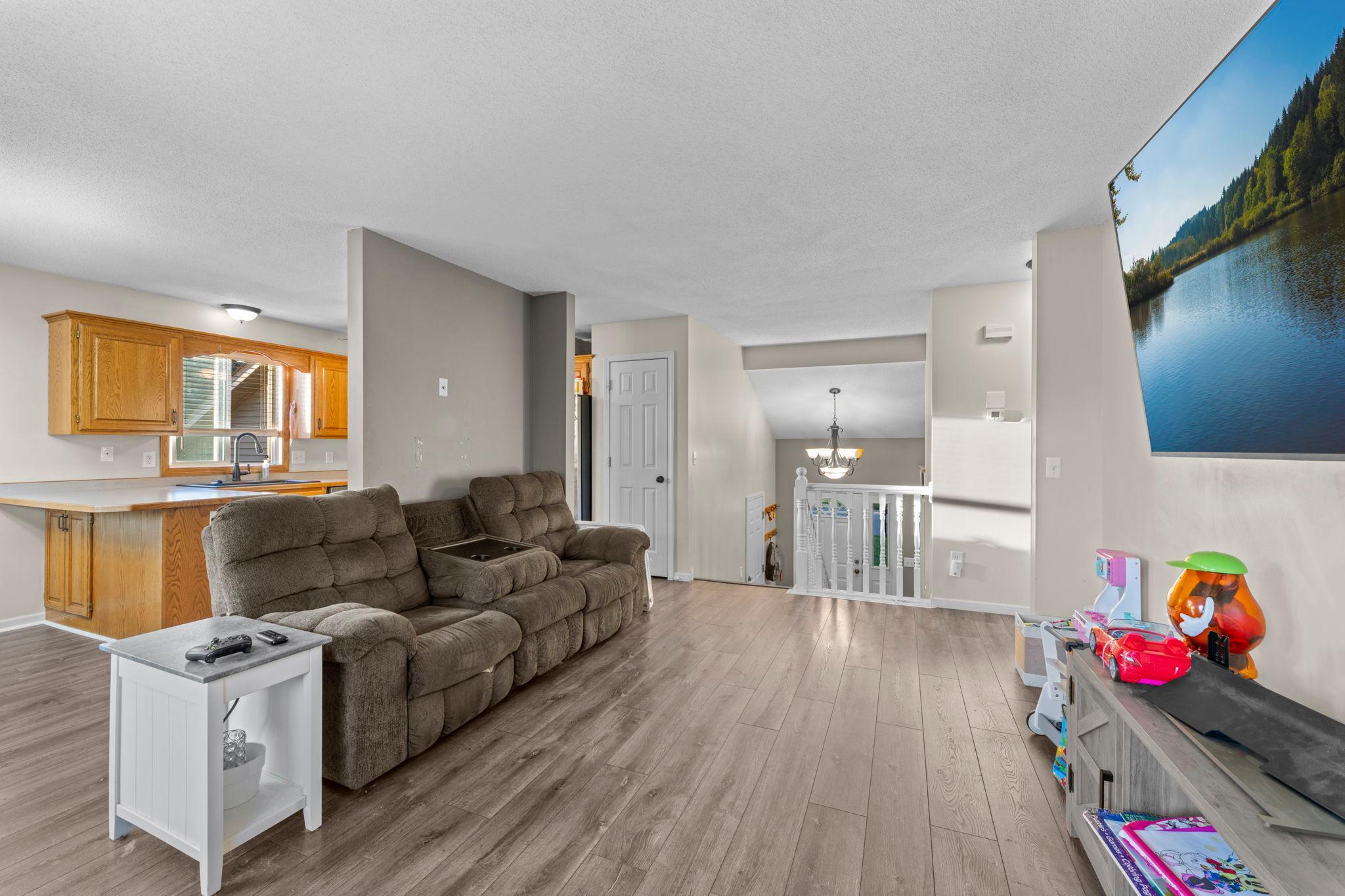 View of Residential at 38465 Coventry Drive, North Branch MN 55056, North Branch (3 of 20) - Mike Wilen | Minnesota Team Real Estate