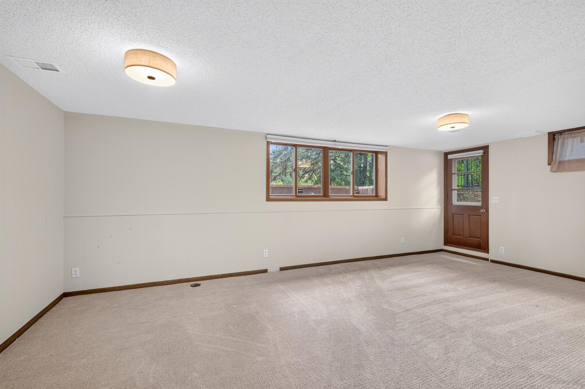 View of Residential at 12760 Roberts Drive, Eden Prairie MN 55346, Eden Prairie (33 of 52) - Mike Wilen | Minnesota Team Real Estate