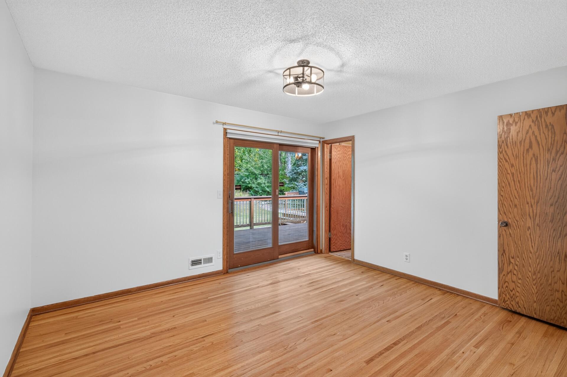 View of Residential at 12760 Roberts Drive, Eden Prairie MN 55346, Eden Prairie (21 of 52) - Mike Wilen | Minnesota Team Real Estate