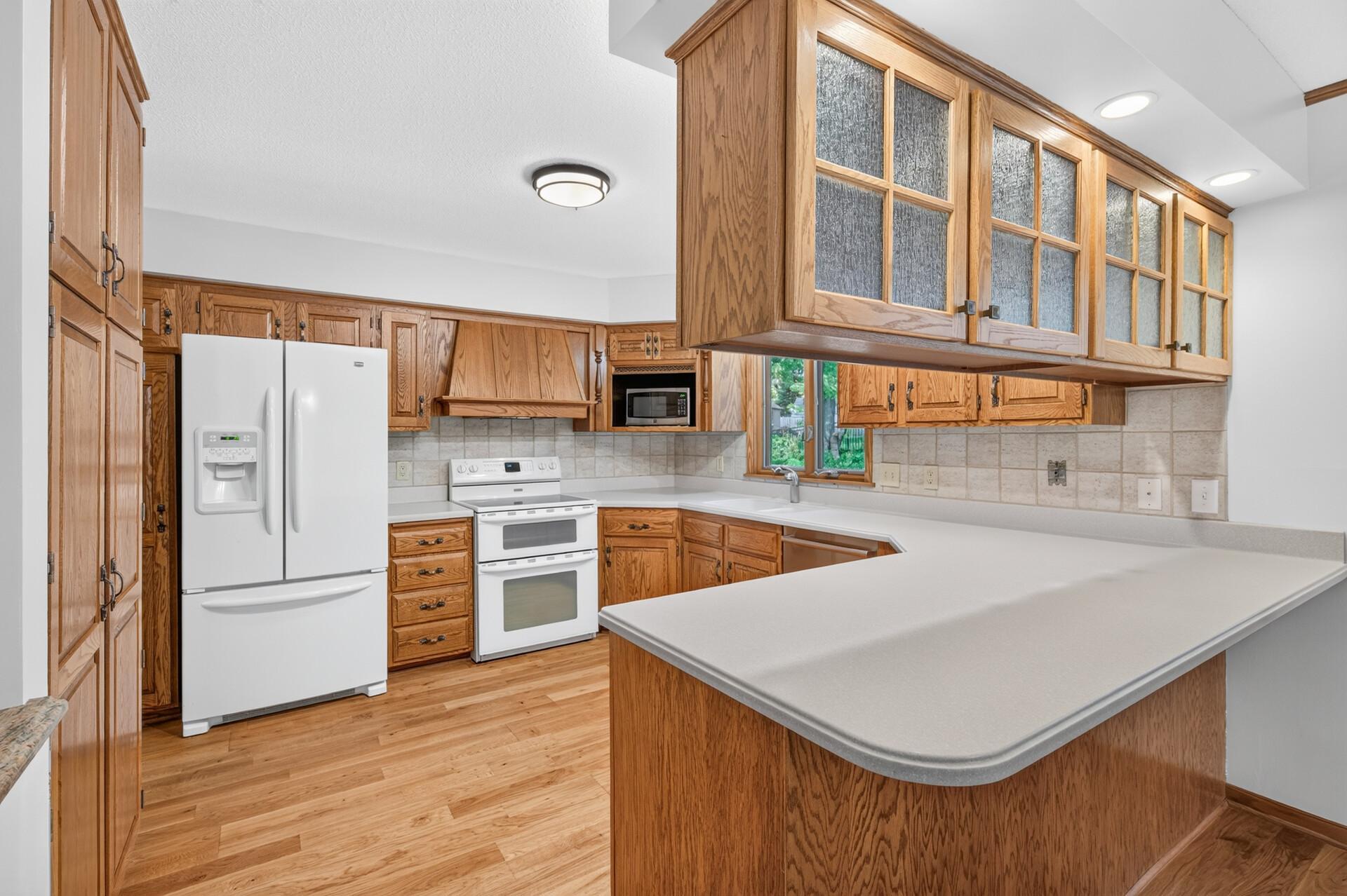 View of Residential at 12760 Roberts Drive, Eden Prairie MN 55346, Eden Prairie (16 of 52) - Mike Wilen | Minnesota Team Real Estate