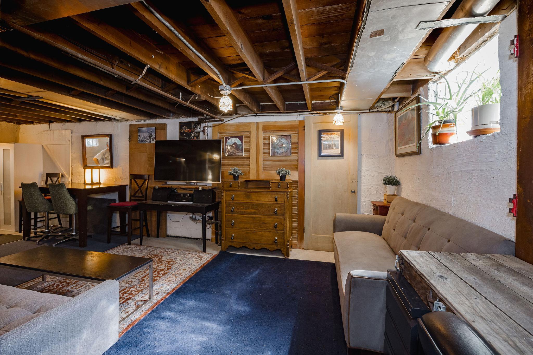 View of Residential at 285 Queen Avenue, Minneapolis MN 55405, Minneapolis (49 of 83) - Mike Wilen | Minnesota Team Real Estate