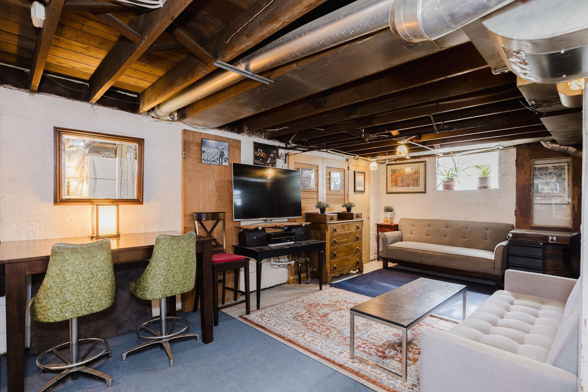 View of Residential at 285 Queen Avenue, Minneapolis MN 55405, Minneapolis (47 of 83) - Mike Wilen | Minnesota Team Real Estate