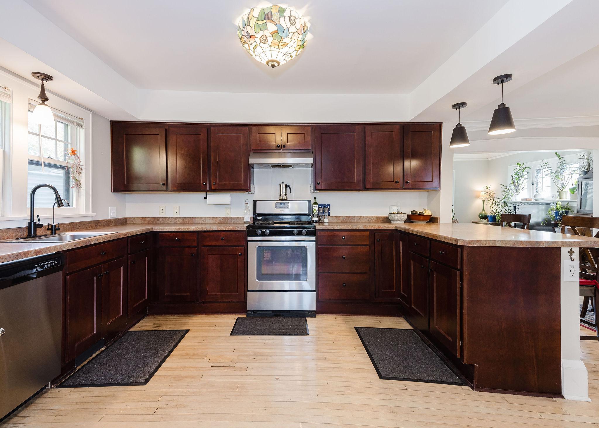 View of Residential at 285 Queen Avenue, Minneapolis MN 55405, Minneapolis (21 of 83) - Mike Wilen | Minnesota Team Real Estate