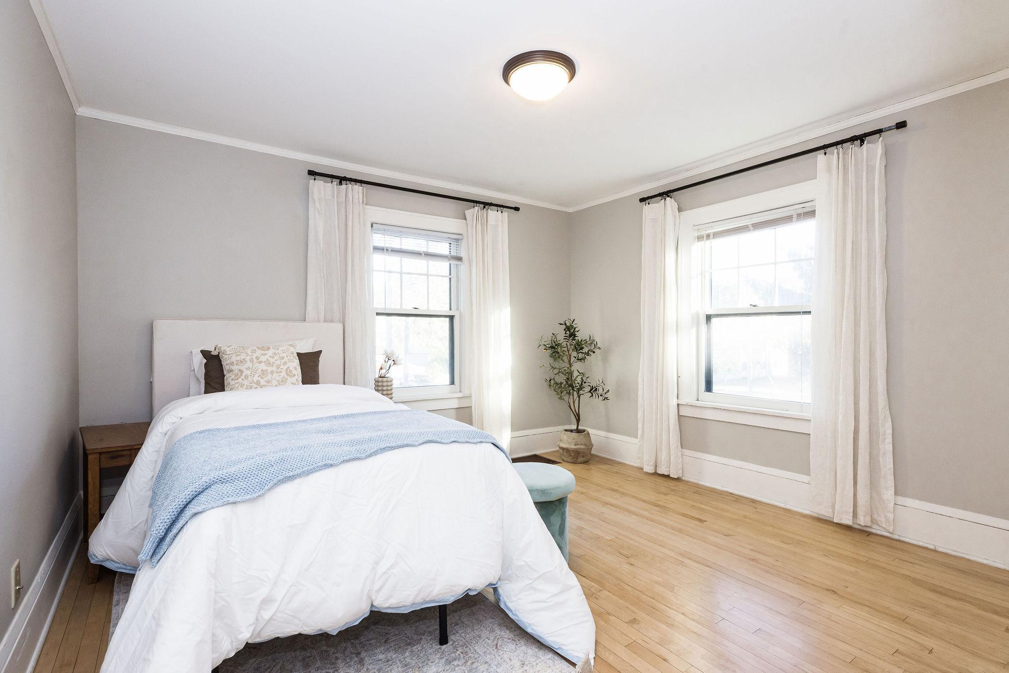 View of Residential at 285 Queen Avenue, Minneapolis MN 55405, Minneapolis (43 of 83) - Mike Wilen | Minnesota Team Real Estate