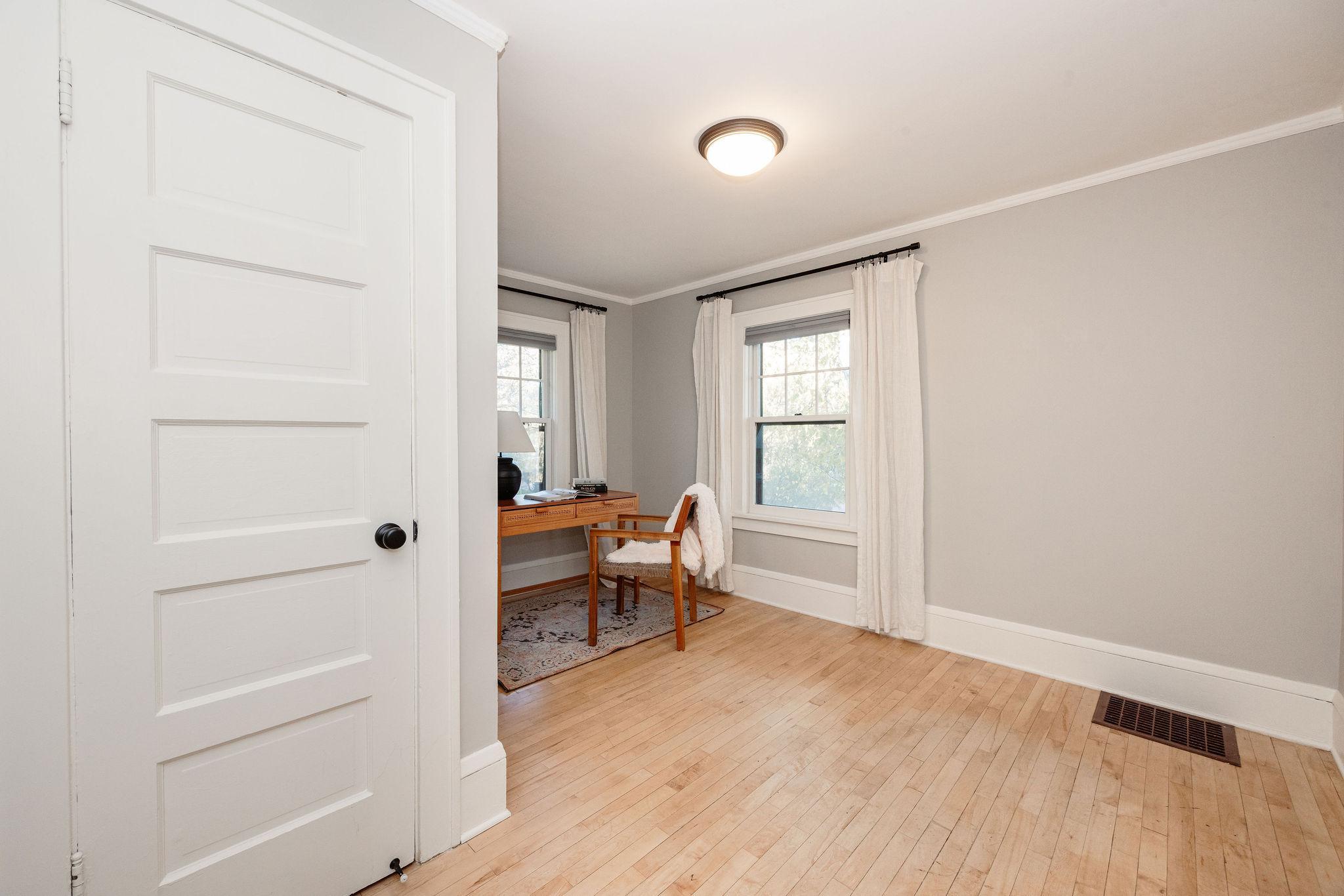 View of Residential at 285 Queen Avenue, Minneapolis MN 55405, Minneapolis (45 of 83) - Mike Wilen | Minnesota Team Real Estate