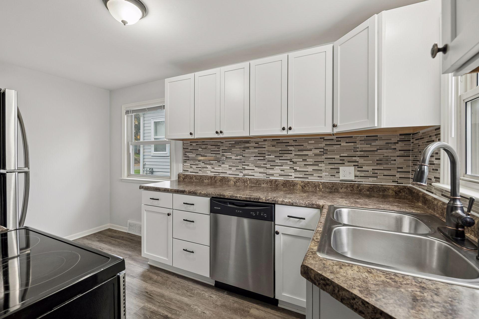 View of Residential at 6001 Thomas Avenue, Minneapolis MN 55410, Minneapolis (10 of 31) - Mike Wilen | Minnesota Team Real Estate