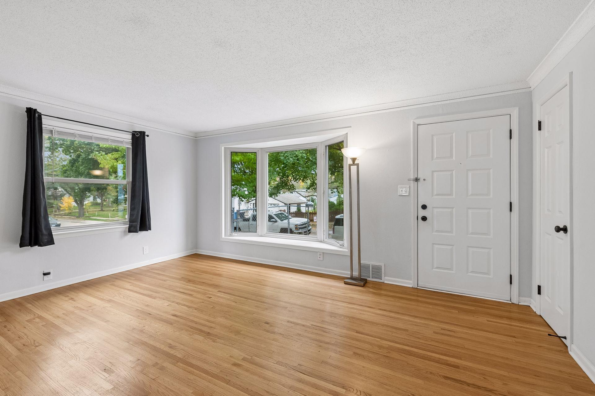 View of Residential at 6001 Thomas Avenue, Minneapolis MN 55410, Minneapolis (4 of 31) - Mike Wilen | Minnesota Team Real Estate