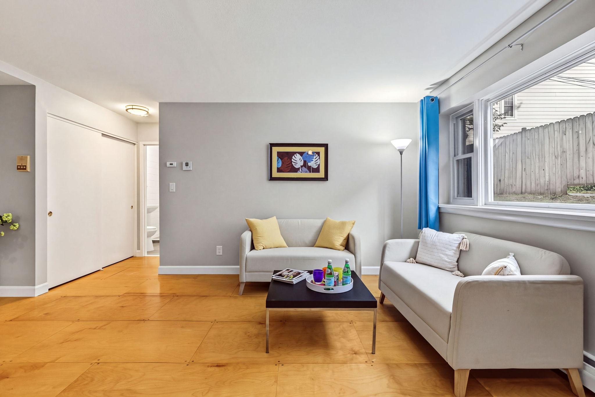 View of Residential at 2747 Dupont Avenue #101, Minneapolis MN 55408, Minneapolis (13 of 20) - Mike Wilen | Minnesota Team Real Estate