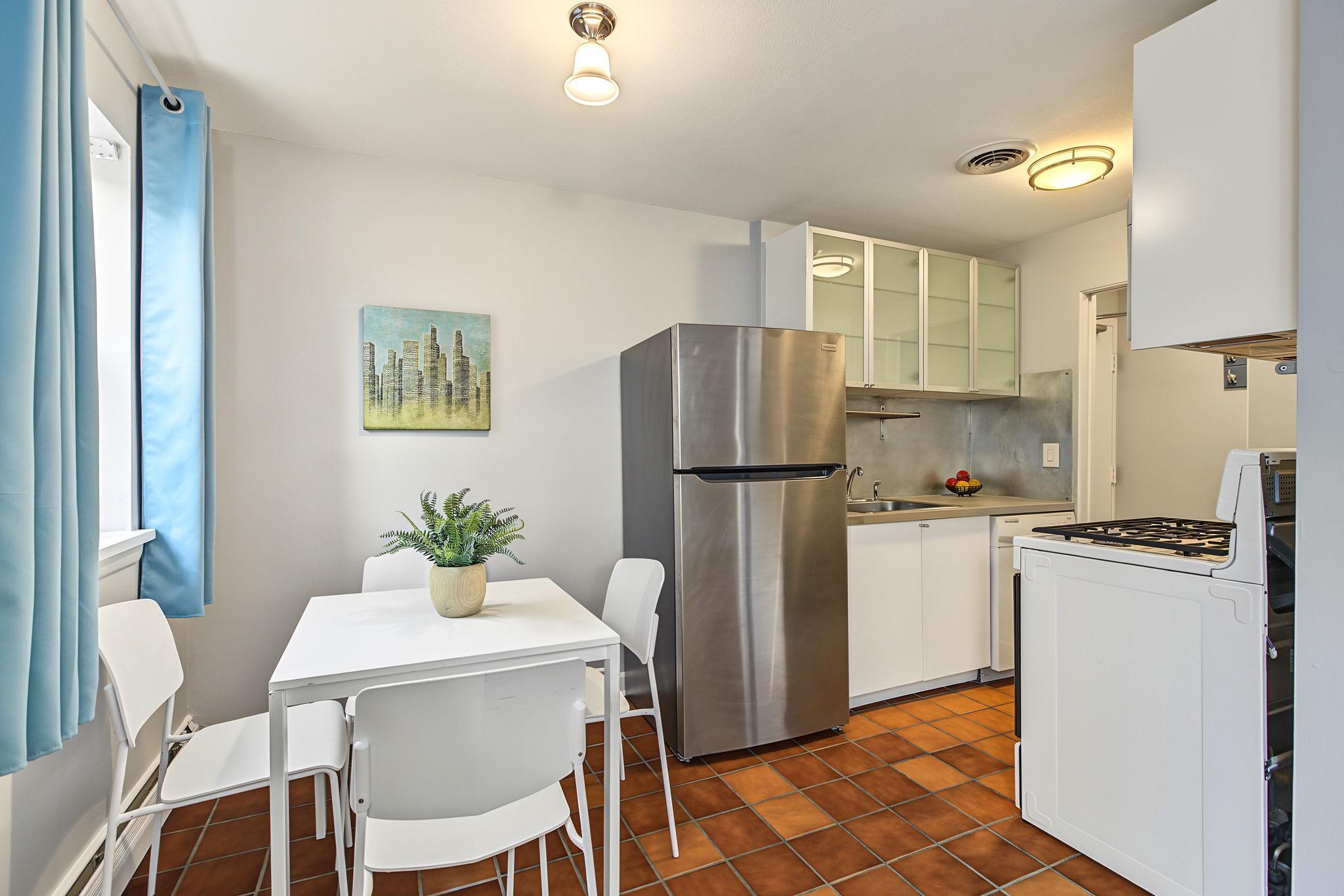 View of Residential at 2747 Dupont Avenue #101, Minneapolis MN 55408, Minneapolis (2 of 20) - Mike Wilen | Minnesota Team Real Estate