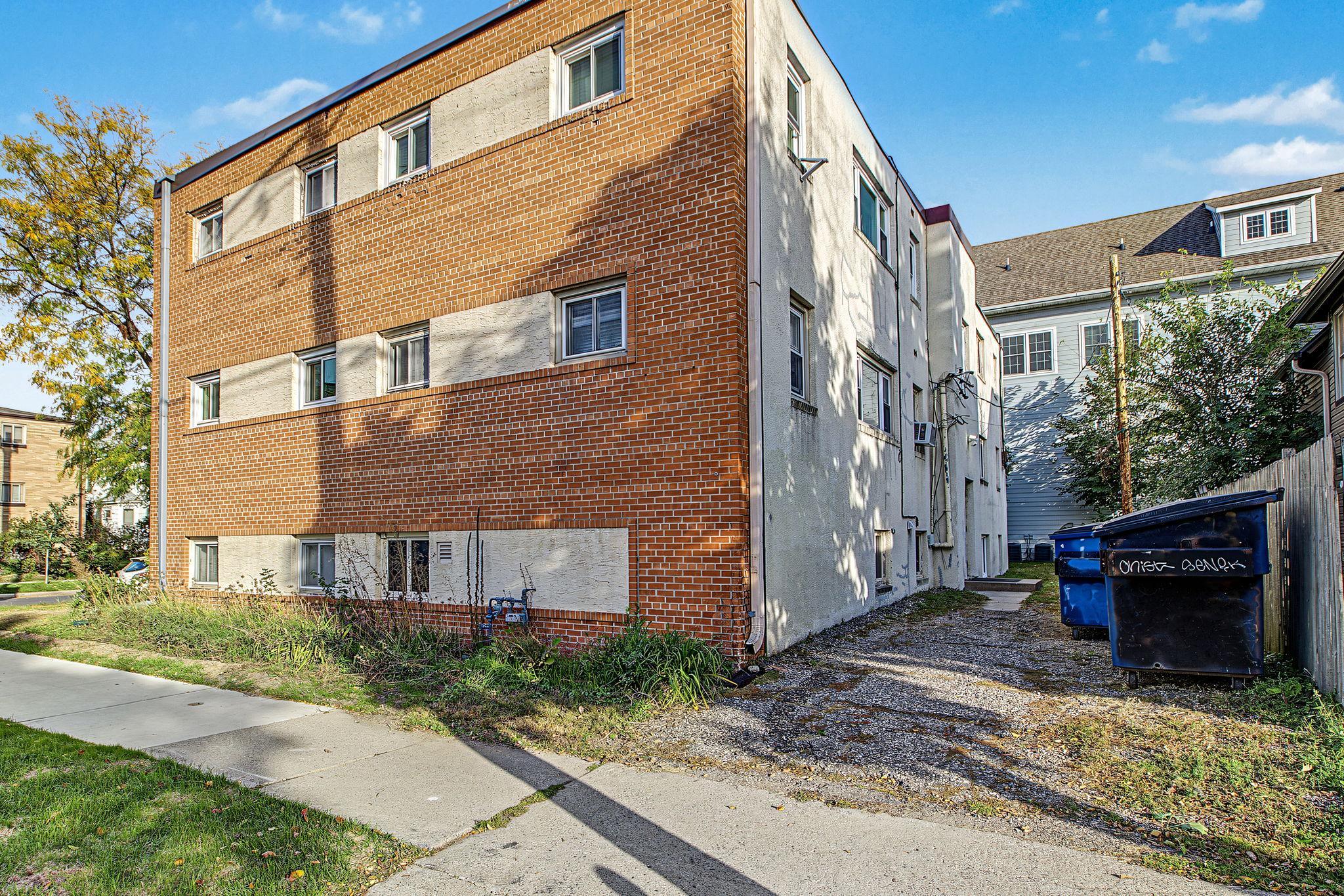 View of Residential at 2747 Dupont Avenue #101, Minneapolis MN 55408, Minneapolis (20 of 20) - Mike Wilen | Minnesota Team Real Estate