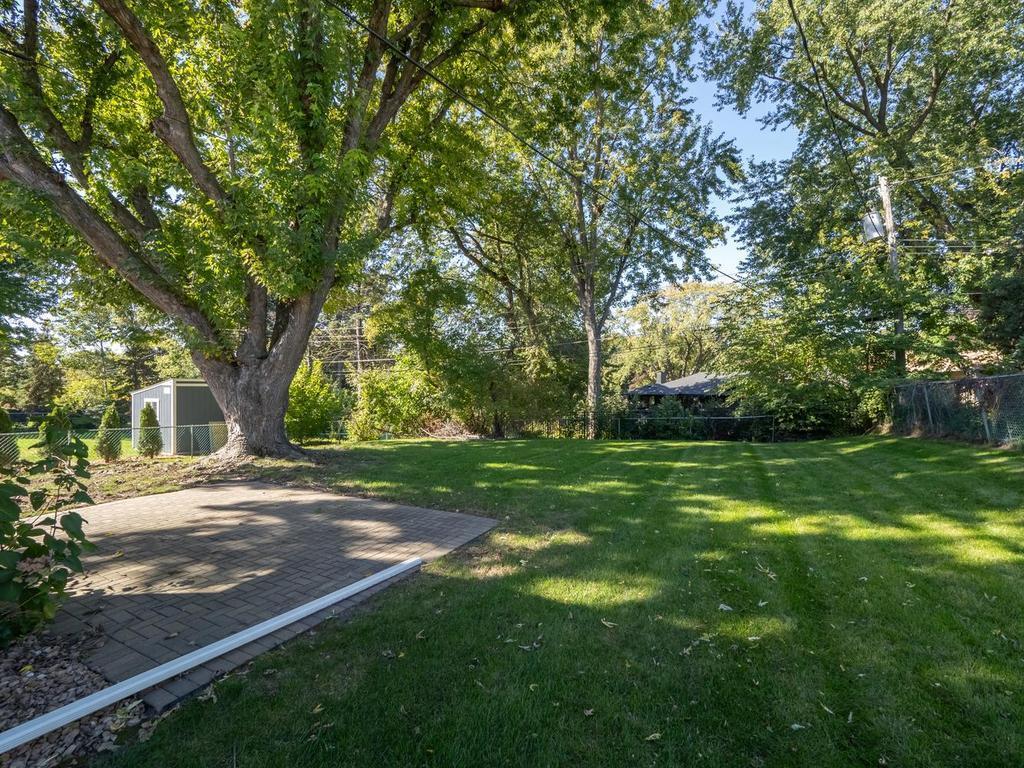 View of Residential at 33 Hilltop Lane, Saint Paul MN 55116, Saint Paul (6 of 32) - Mike Wilen | Minnesota Team Real Estate