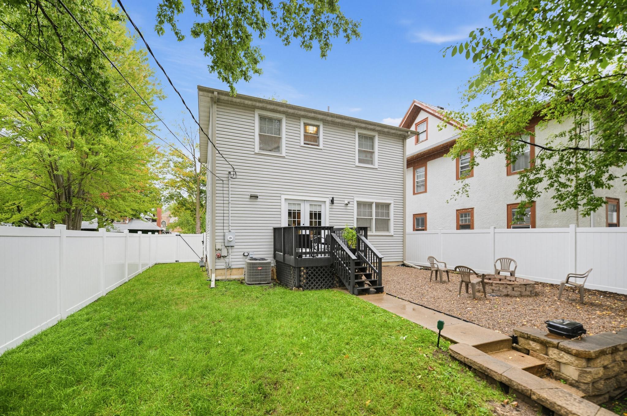 View of Residential at 1115 Newton Avenue, Minneapolis MN 55411, Minneapolis (35 of 38) - Mike Wilen | Minnesota Team Real Estate