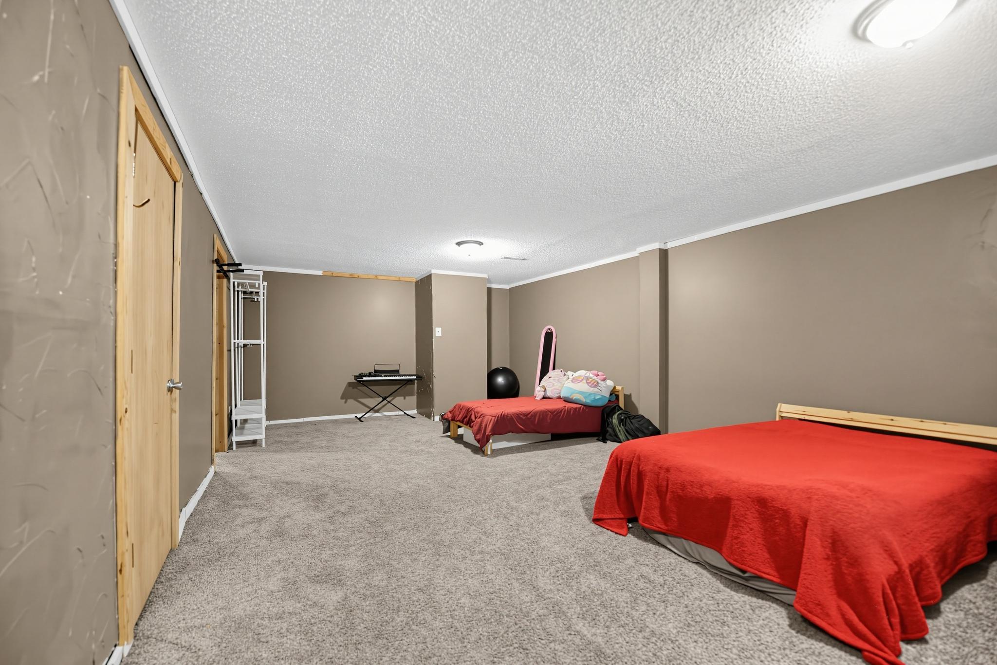 View of Residential at 1115 Newton Avenue, Minneapolis MN 55411, Minneapolis (25 of 38) - Mike Wilen | Minnesota Team Real Estate