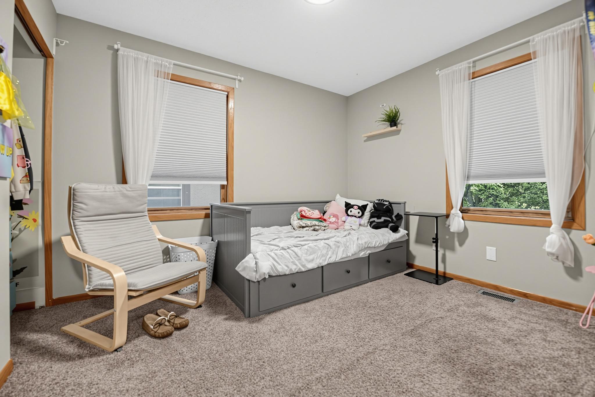 View of Residential at 1115 Newton Avenue, Minneapolis MN 55411, Minneapolis (20 of 38) - Mike Wilen | Minnesota Team Real Estate