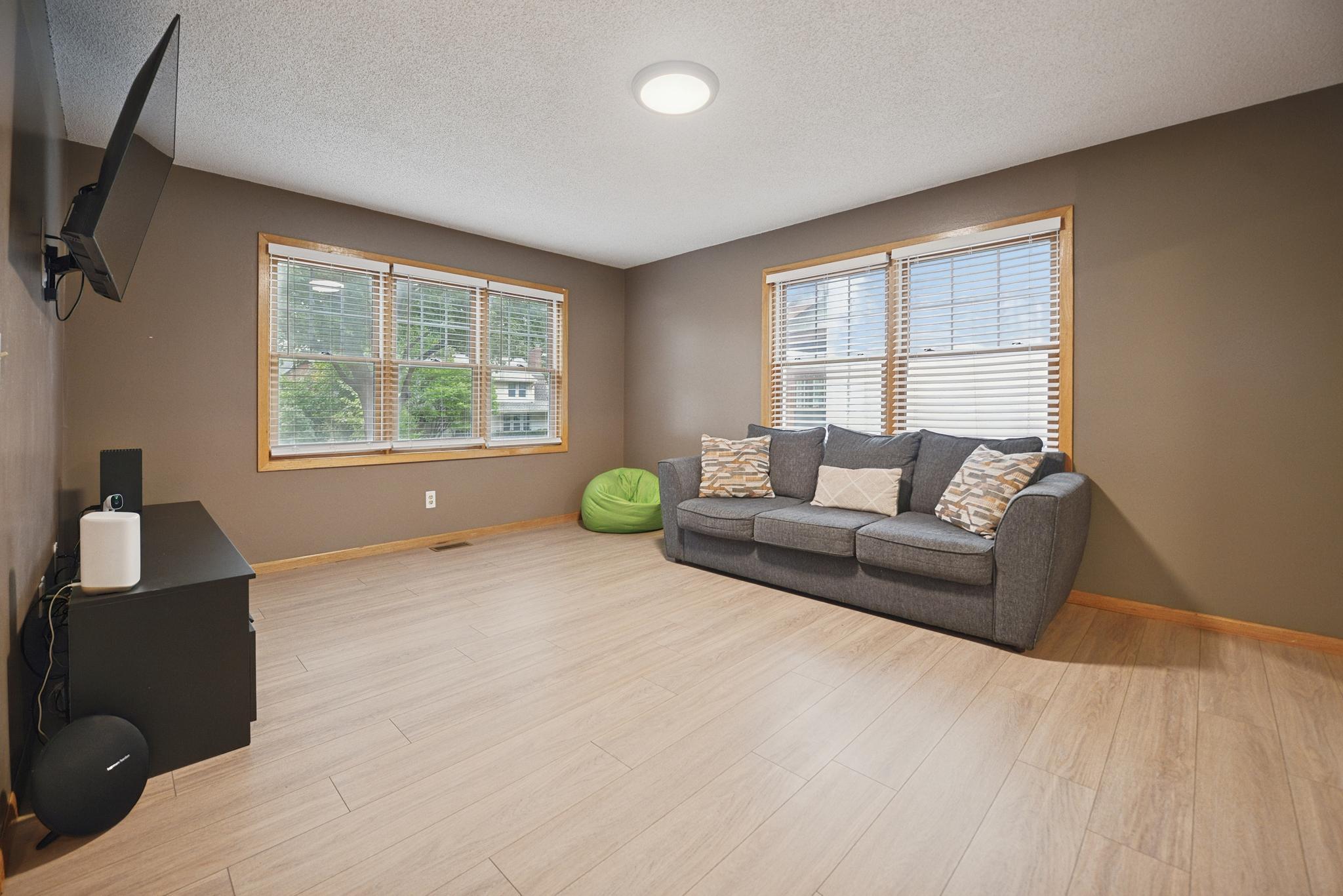View of Residential at 1115 Newton Avenue, Minneapolis MN 55411, Minneapolis (11 of 38) - Mike Wilen | Minnesota Team Real Estate