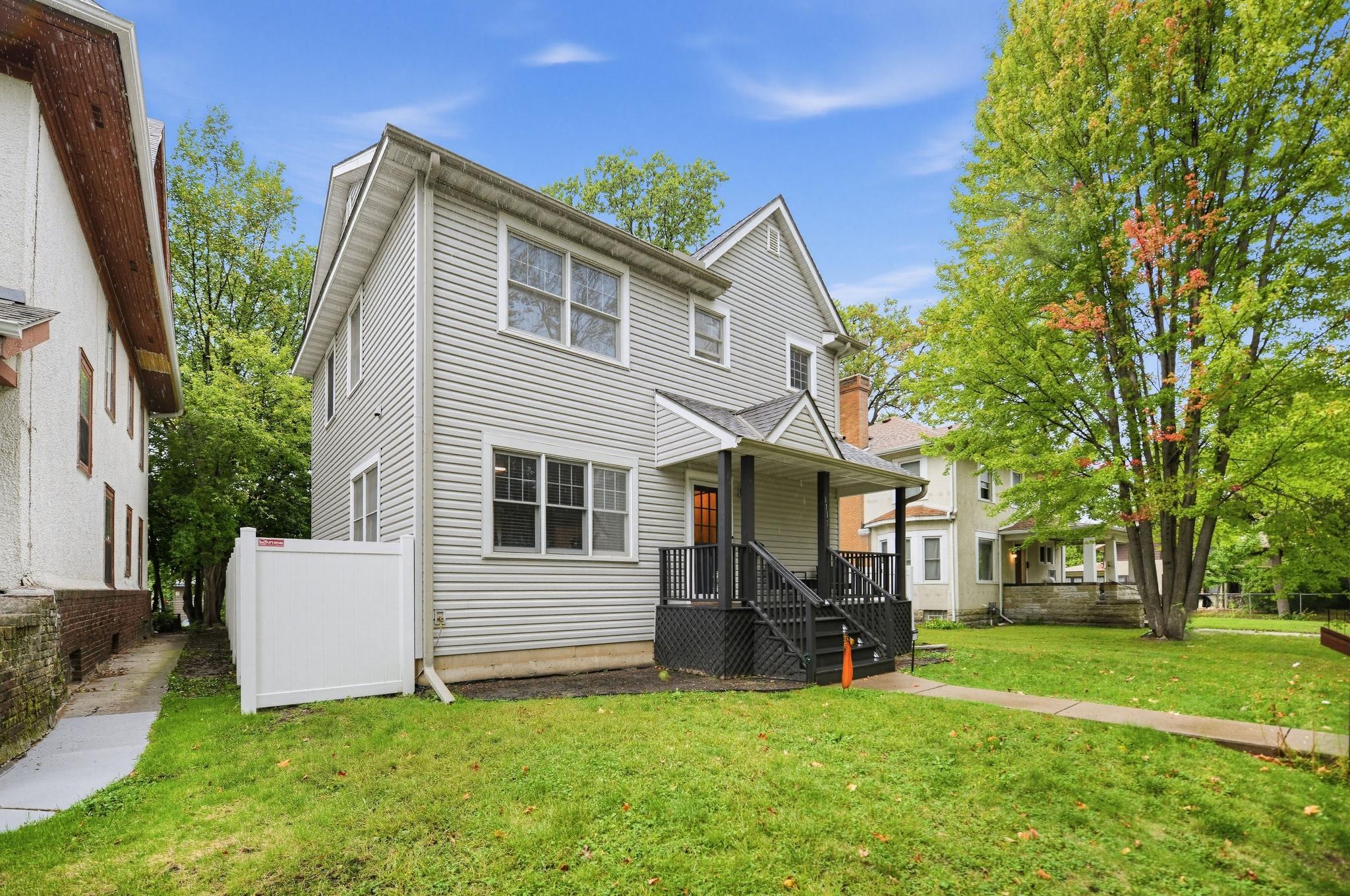 View of Residential at 1115 Newton Avenue, Minneapolis MN 55411, Minneapolis (7 of 38) - Mike Wilen | Minnesota Team Real Estate