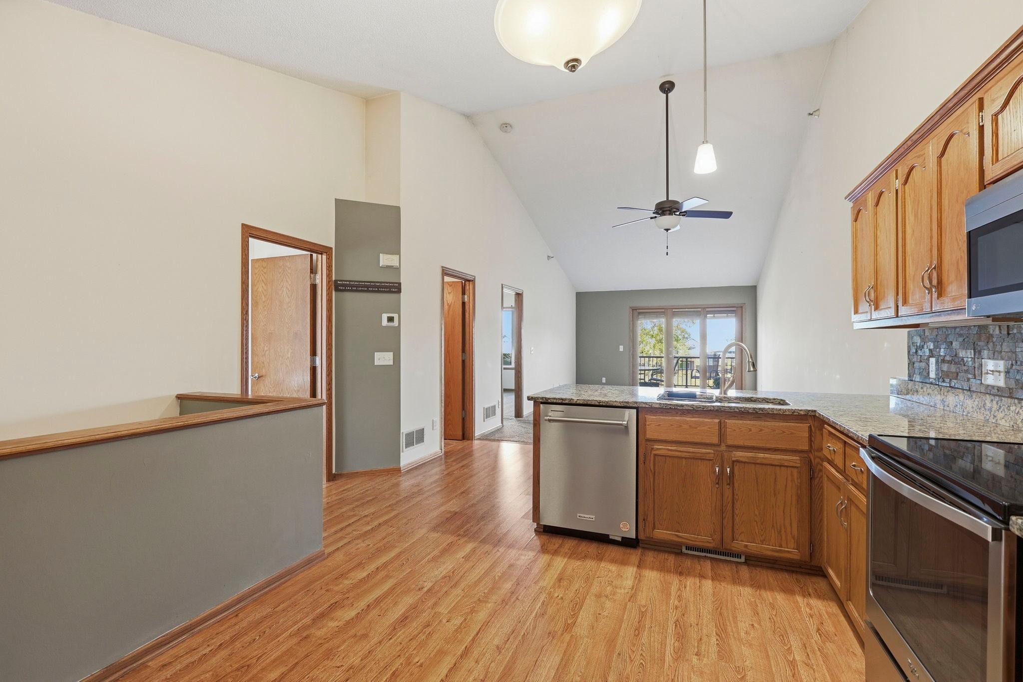 View of Residential at 5514 Nathan Lane #4, Plymouth MN 55442, Plymouth (8 of 35) - Mike Wilen | Minnesota Team Real Estate