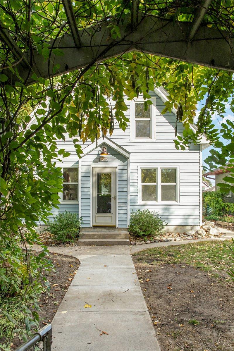 View of Residential at 2909 41st Avenue, Minneapolis MN 55406, Minneapolis (4 of 37) - Mike Wilen | Minnesota Team Real Estate
