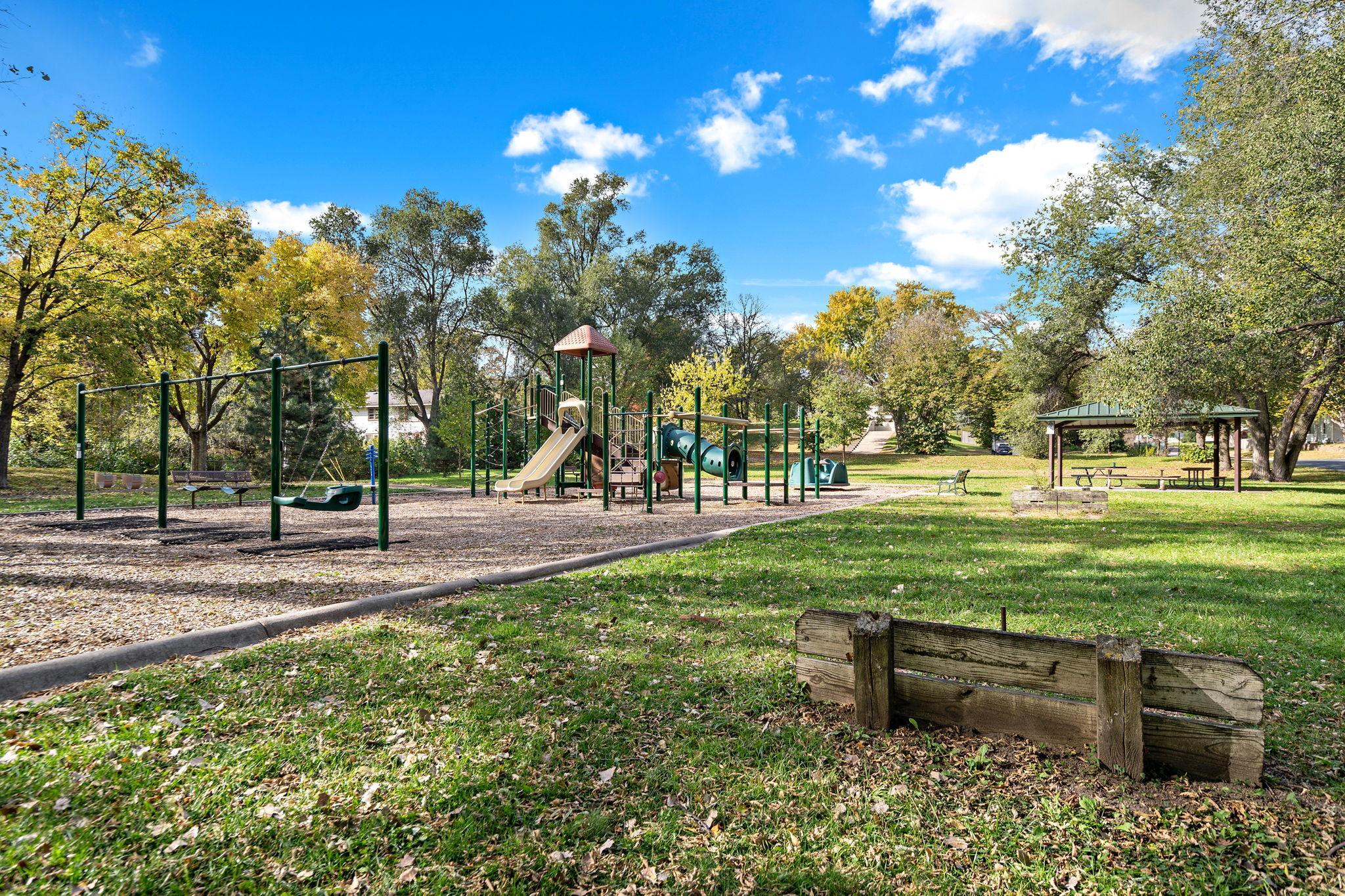 View of Residential at 1474 Hampshire Avenue, Saint Louis Park MN 55426, Saint Louis Park (17 of 21) - Mike Wilen | Minnesota Team Real Estate