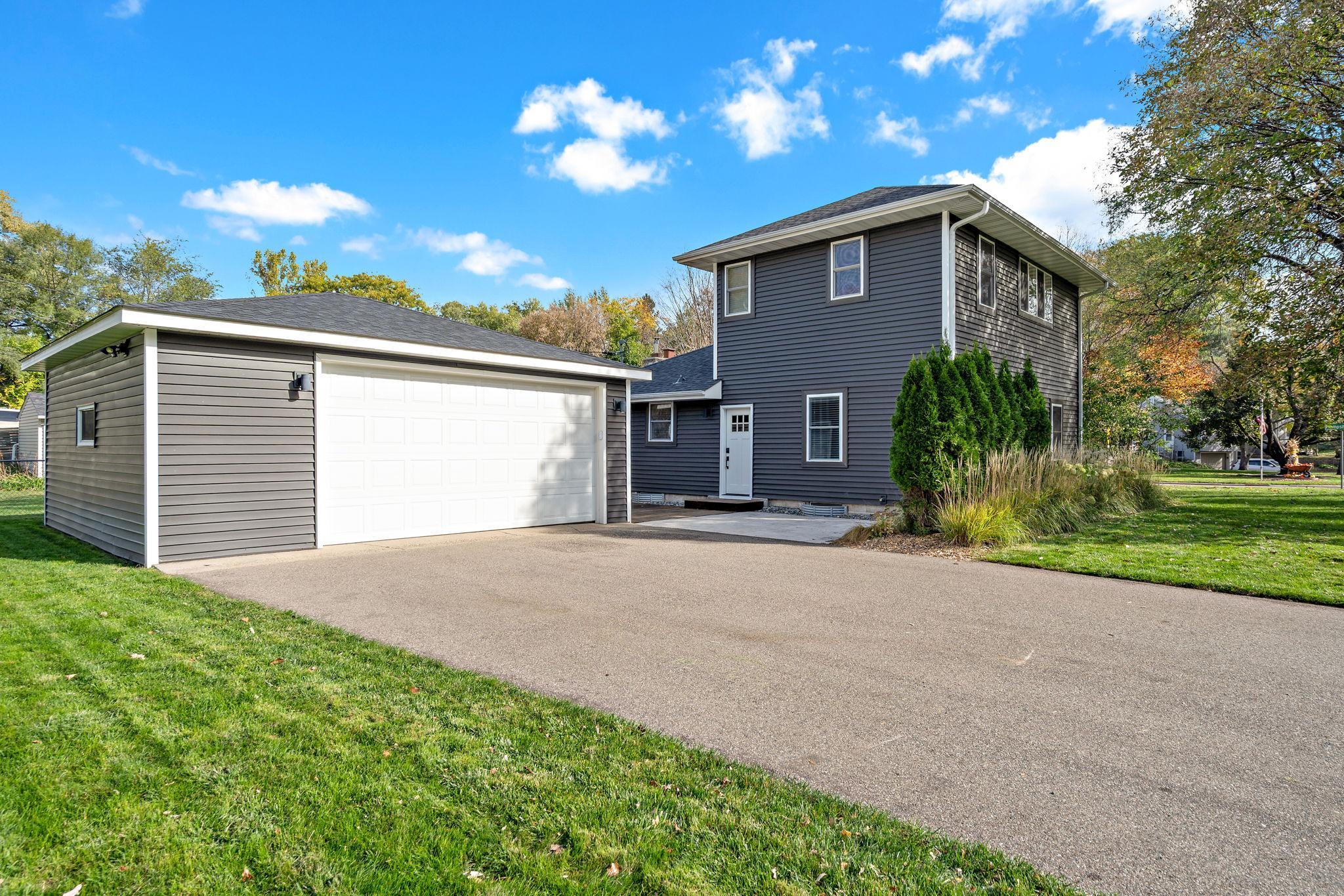 View of Residential at 1474 Hampshire Avenue, Saint Louis Park MN 55426, Saint Louis Park (14 of 21) - Mike Wilen | Minnesota Team Real Estate