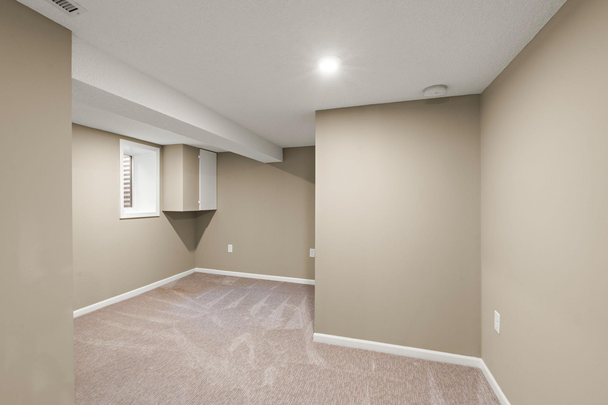 View of Residential at 1474 Hampshire Avenue, Saint Louis Park MN 55426, Saint Louis Park (12 of 21) - Mike Wilen | Minnesota Team Real Estate