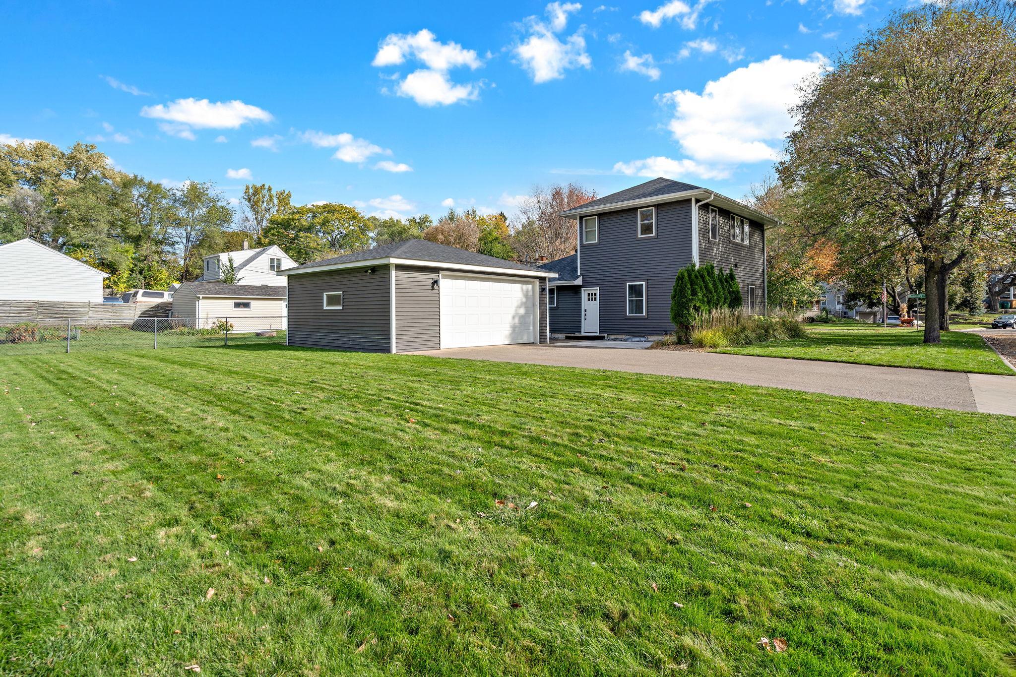 View of Residential at 1474 Hampshire Avenue, Saint Louis Park MN 55426, Saint Louis Park (13 of 21) - Mike Wilen | Minnesota Team Real Estate