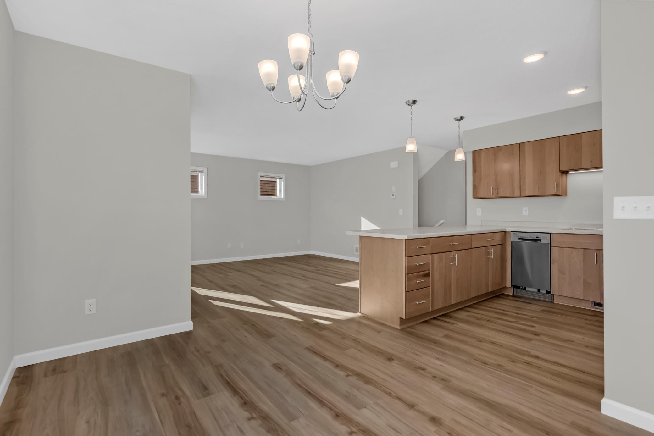 View of Residential at 430 Rivoli Drive, Saint Paul MN 55130, Saint Paul (16 of 40) - Mike Wilen | Minnesota Team Real Estate