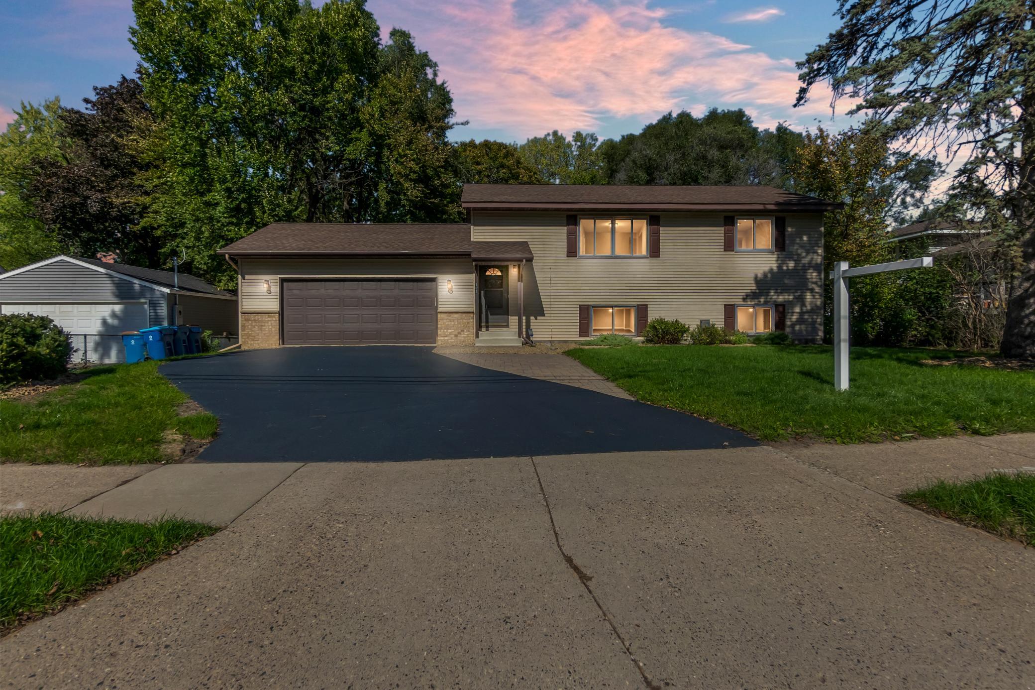 View of Residential at 308 102nd Street, Bloomington MN 55420, Bloomington (3 of 39) - Mike Wilen | Minnesota Team Real Estate